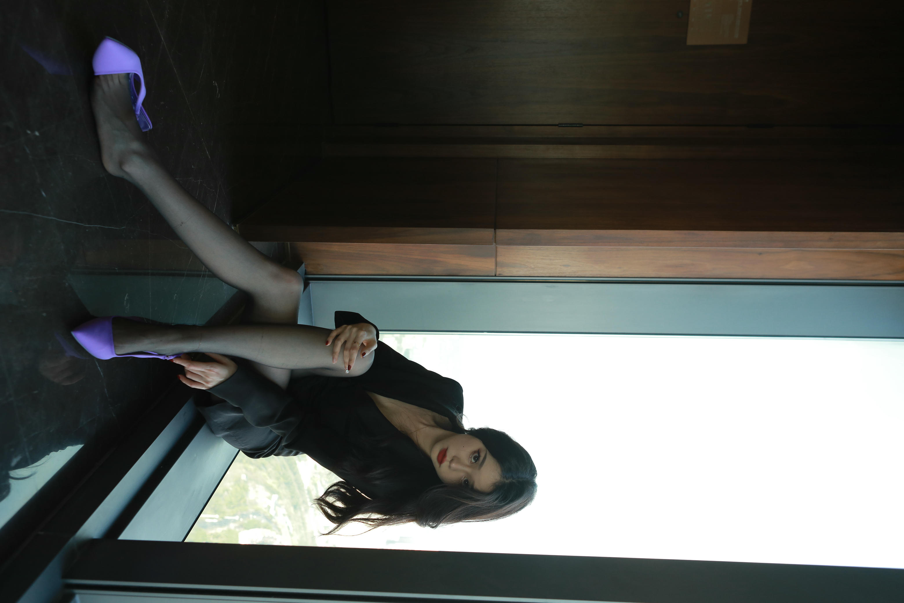 Sia不吃鱼微密圈 NO.019 性感玉足[88P-1V-2.84G]_第2集
