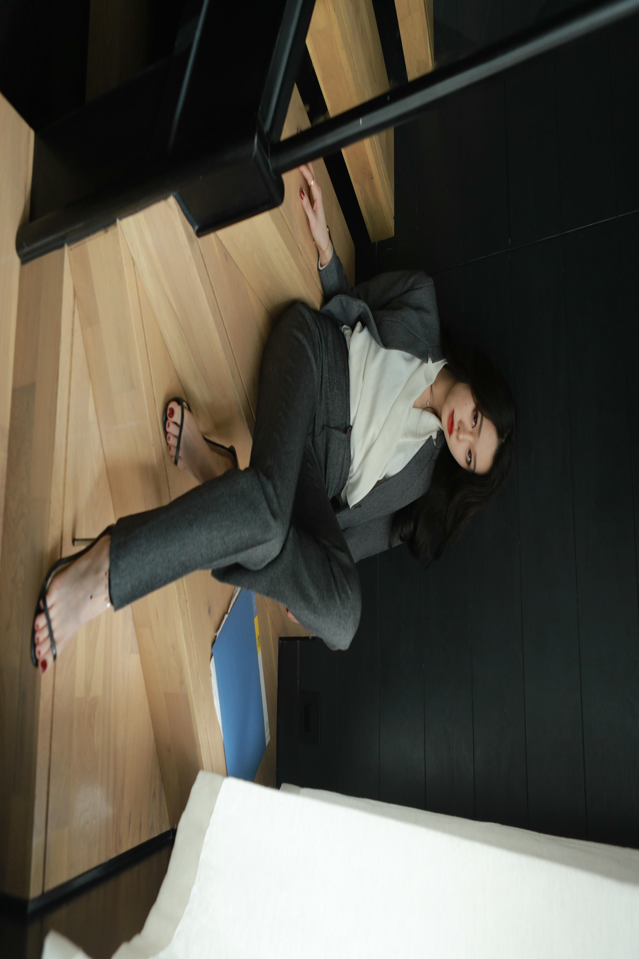 Sia不吃鱼微密圈 NO.005 看过的都知道爽 [99P+1V／2.78GB]_第5集