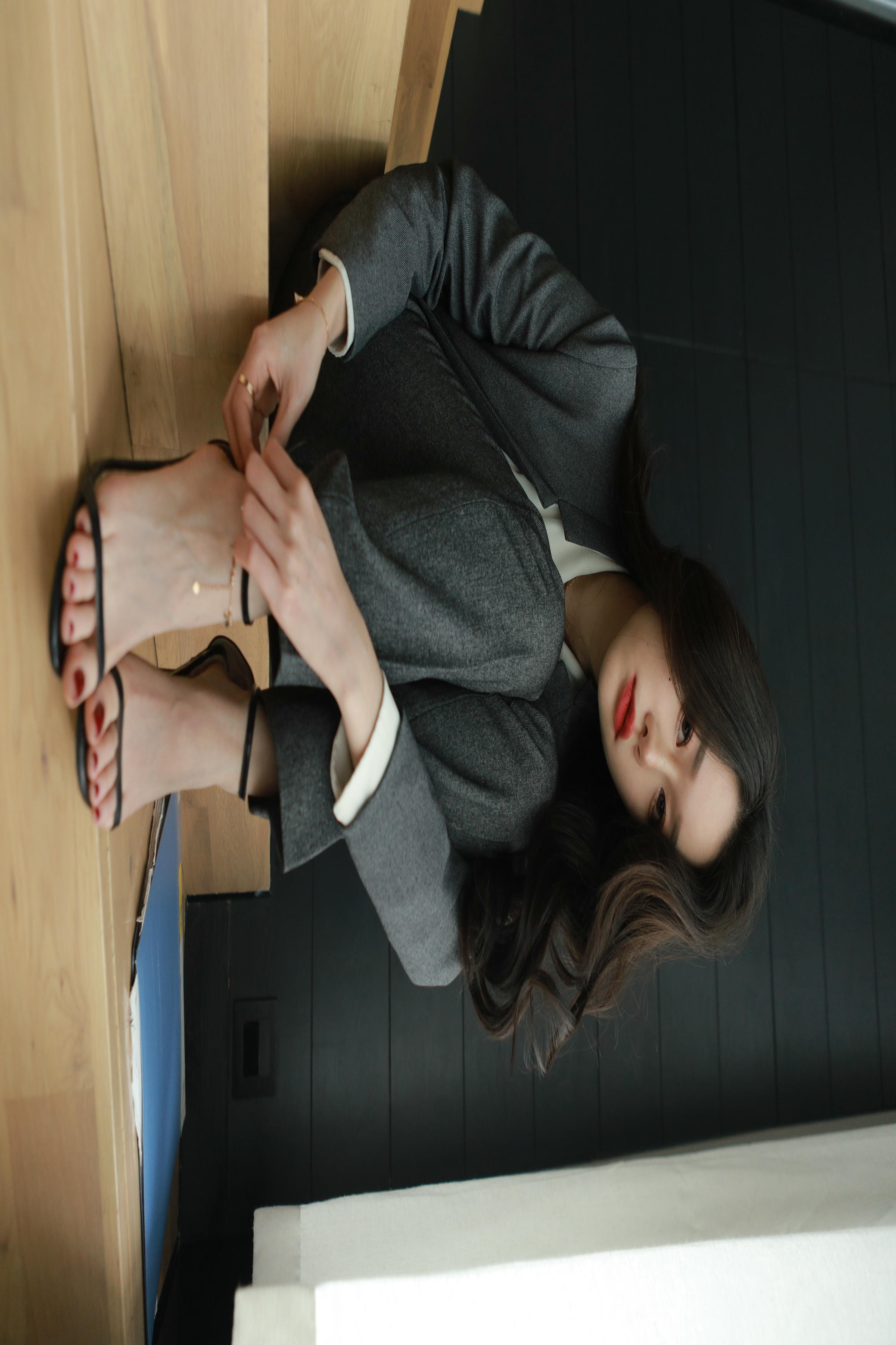 Sia不吃鱼微密圈 NO.005 看过的都知道爽 [99P+1V／2.78GB]_第5集