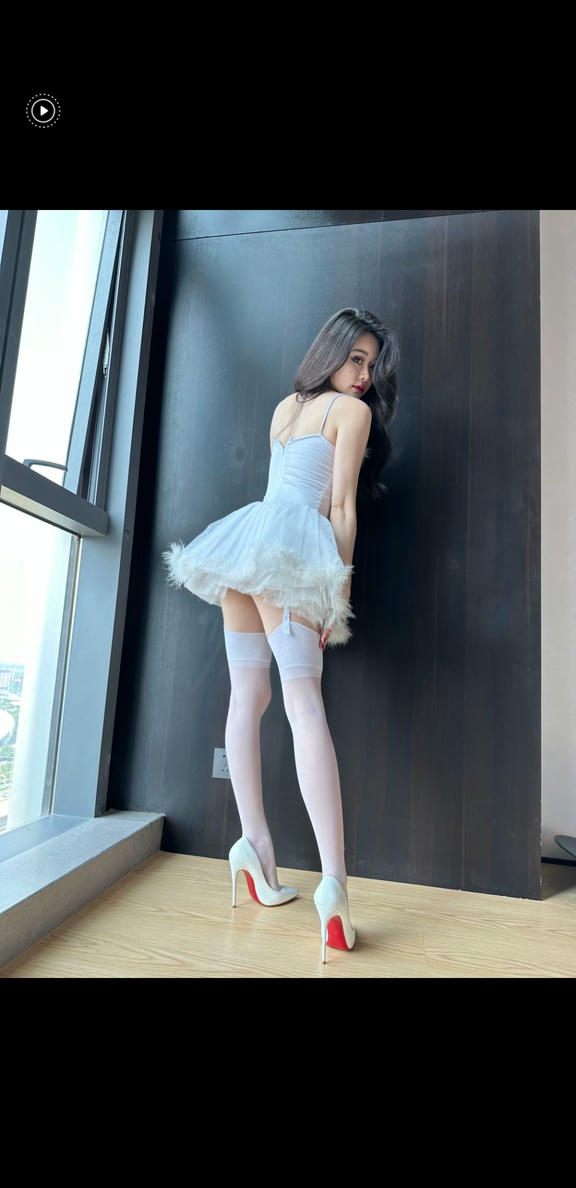 Sia不吃鱼微密圈 NO.075 sia5.23嘉宾 [211P1V 1.81 GB]_第1集