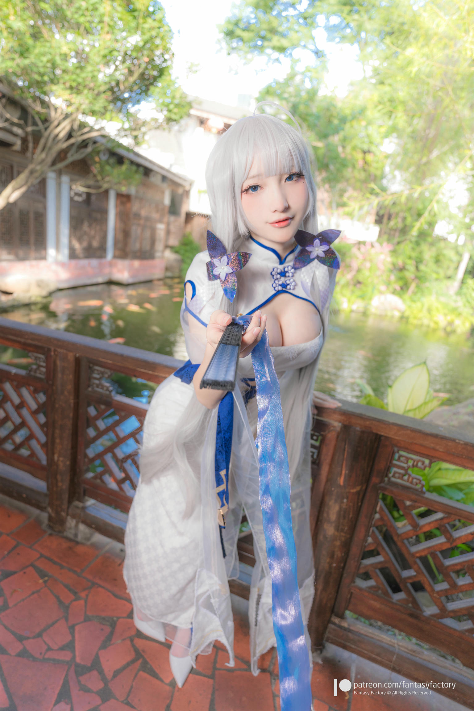 台湾写真模特fantastic小丁-HMS Illustrious Aircraft Carrier cheongsam_第1集