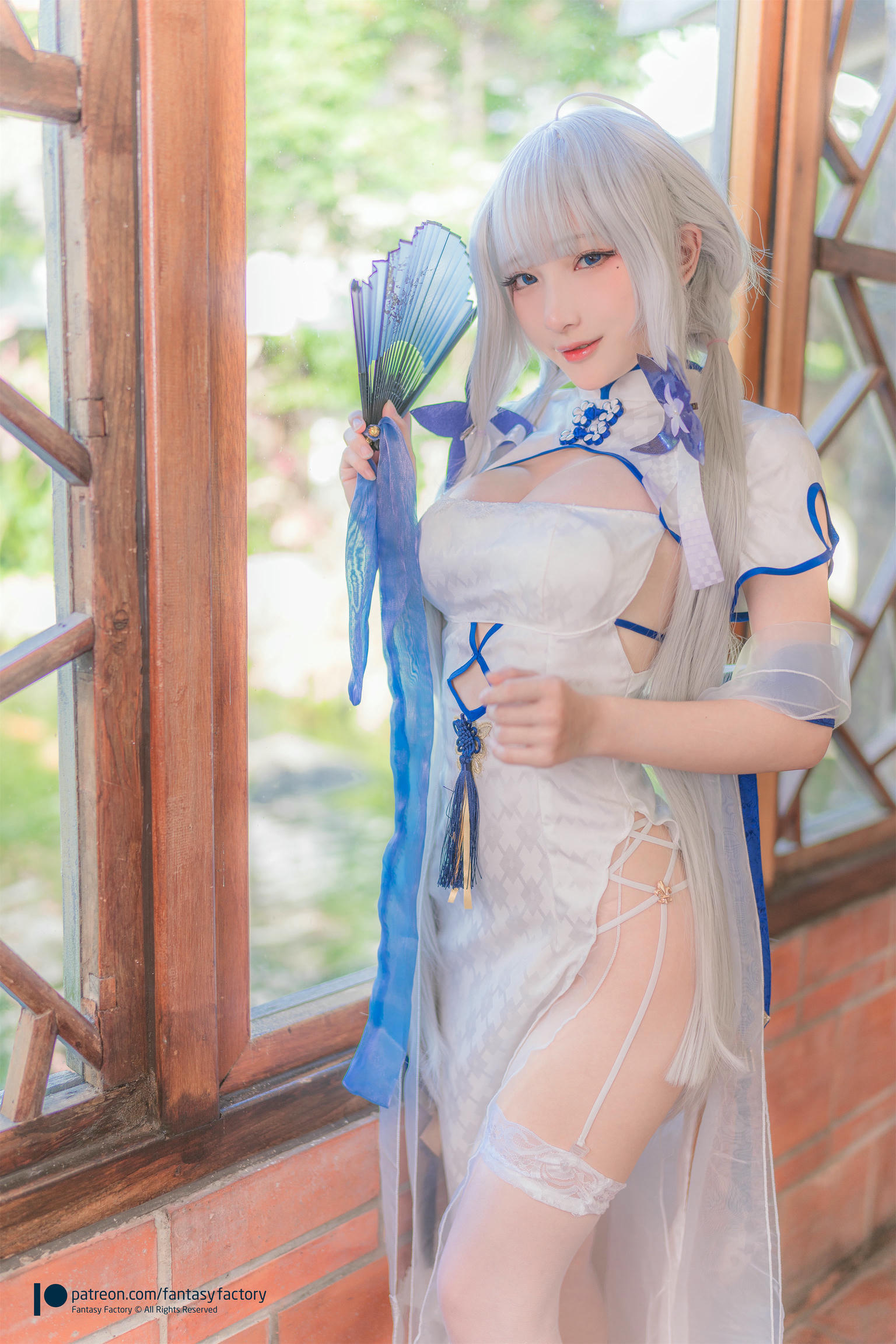 台湾写真模特fantastic小丁-HMS Illustrious Aircraft Carrier cheongsam_第1集