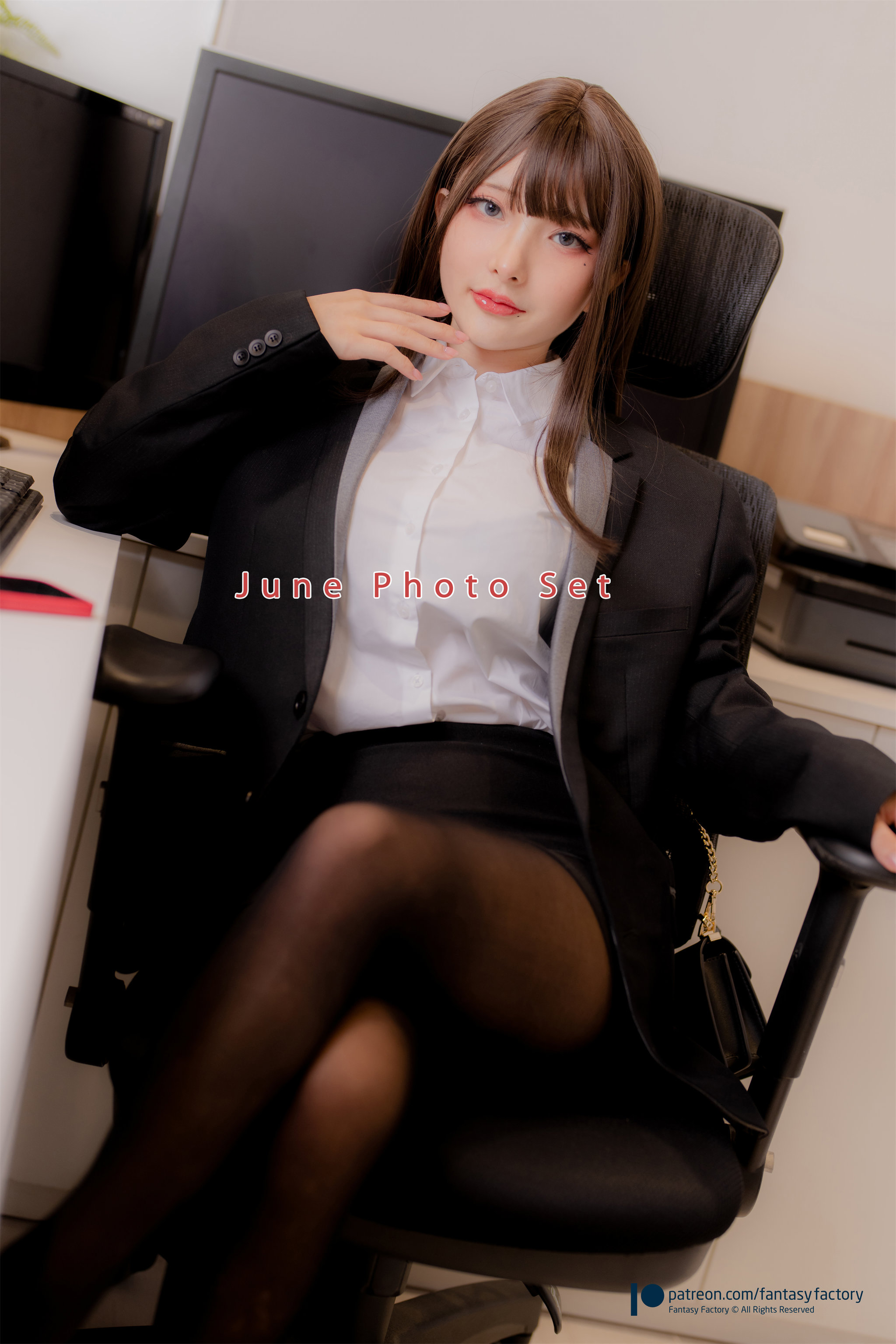 台湾写真模特fantastic小丁-June photo preview_第1集