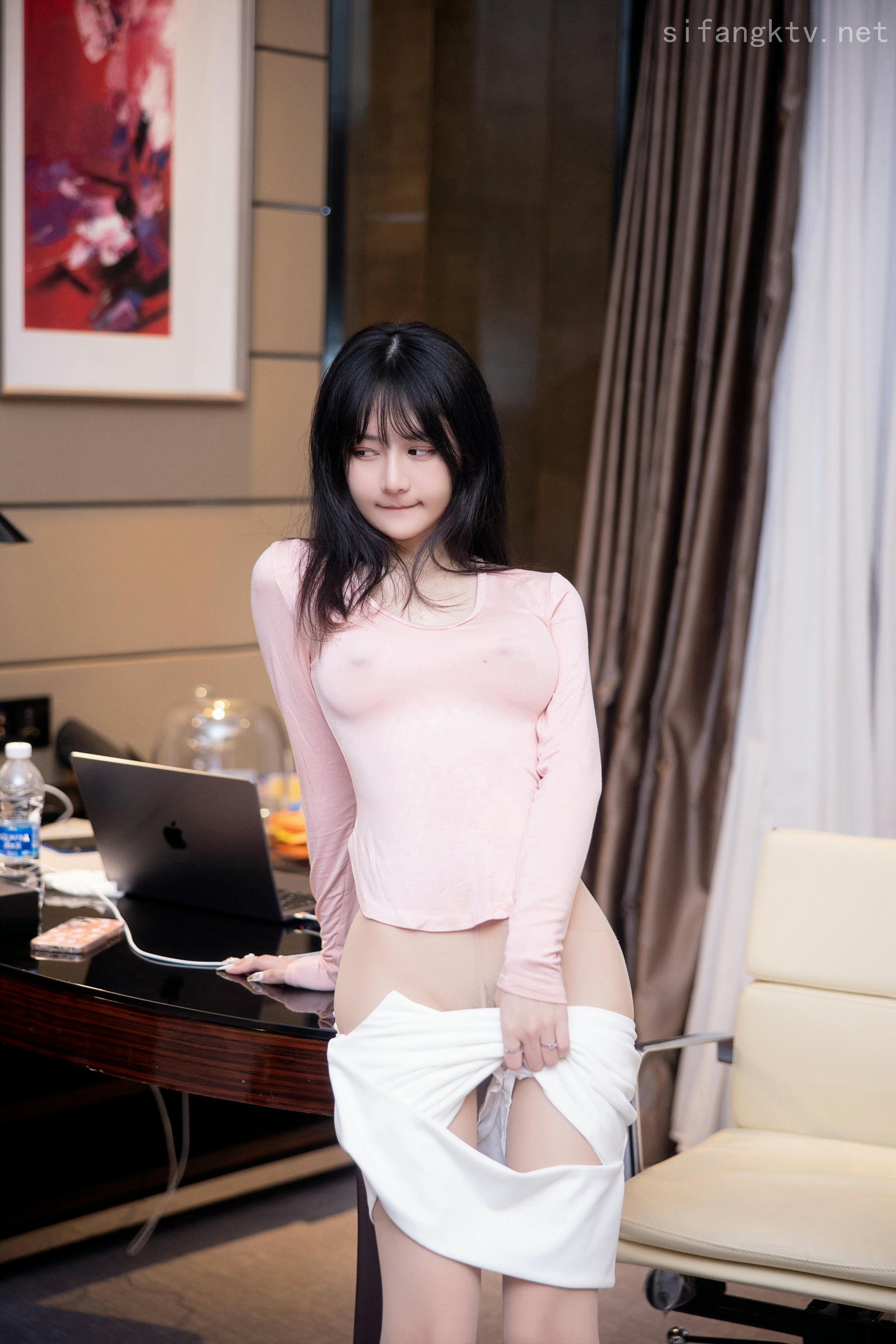 谢小蒽(幼幼)-XIUREN NO.6367 粉色上衣 [134P+2V 1.47 GB]_第2集