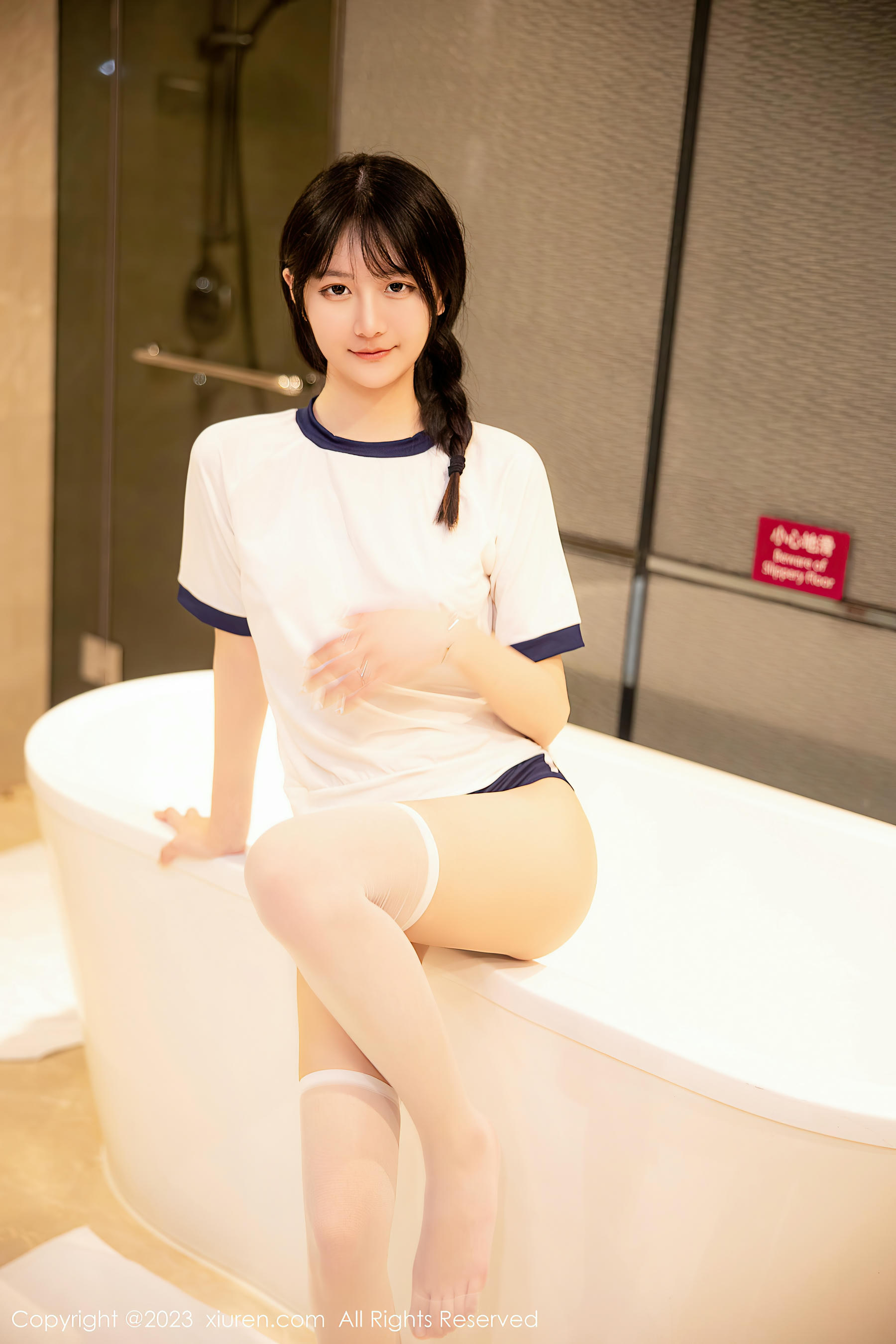 谢小蒽(幼幼)-XIUREN NO.6447 运动短裤 [87P]_第1集