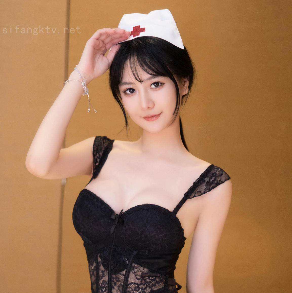 谢小蒽(幼幼)-XIUREN NO.6525 黑丝护士 [128P+3V 1.92 GB]_第3集