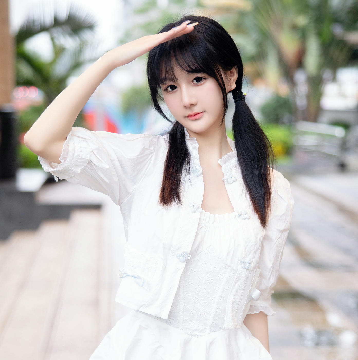 谢小蒽(幼幼)-XIUREN NO.6933 白丝白裙 [94P+1V 1.15 GB]_第1集