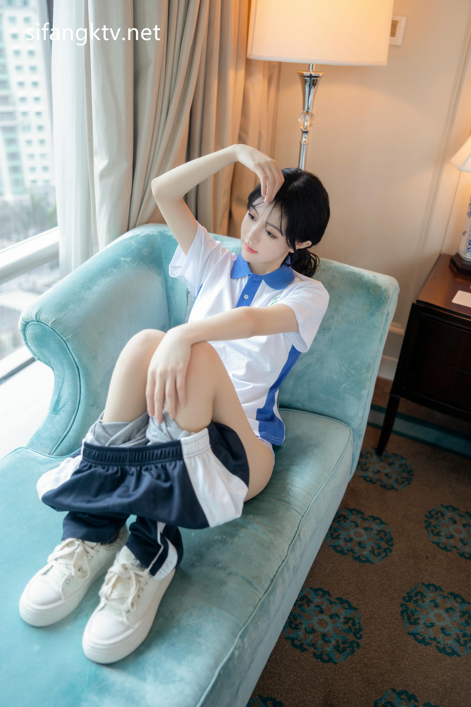 谢小蒽(幼幼)-XIUREN NO.7085 学生制服 [161P+4V 1.68 GB]_第5集