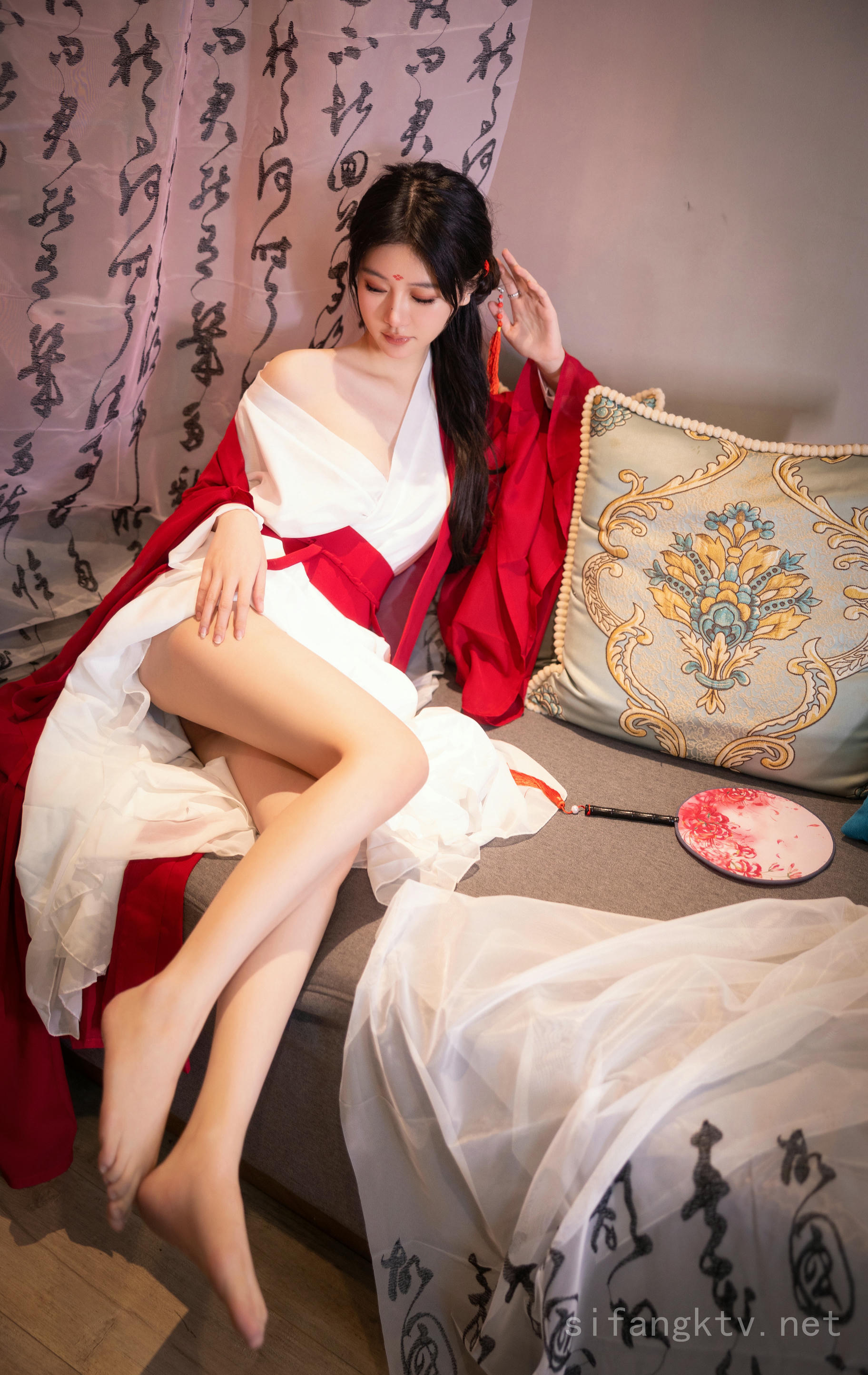 谢小蒽(幼幼)-XIUREN NO.7192 古装 [142P+5V 2.59 GB]_第1集