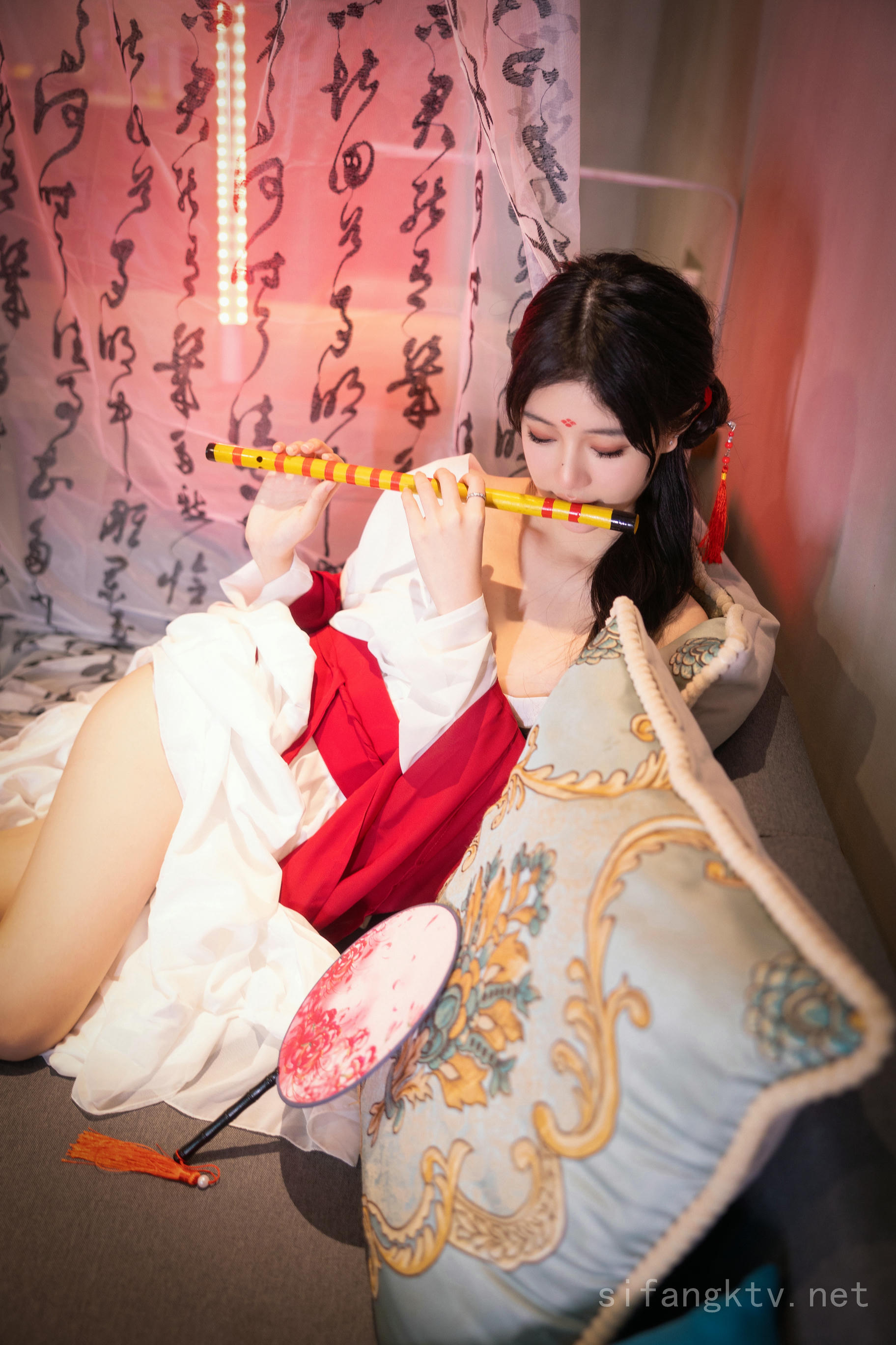 谢小蒽(幼幼)-XIUREN NO.7192 古装 [142P+5V 2.59 GB]_第2集
