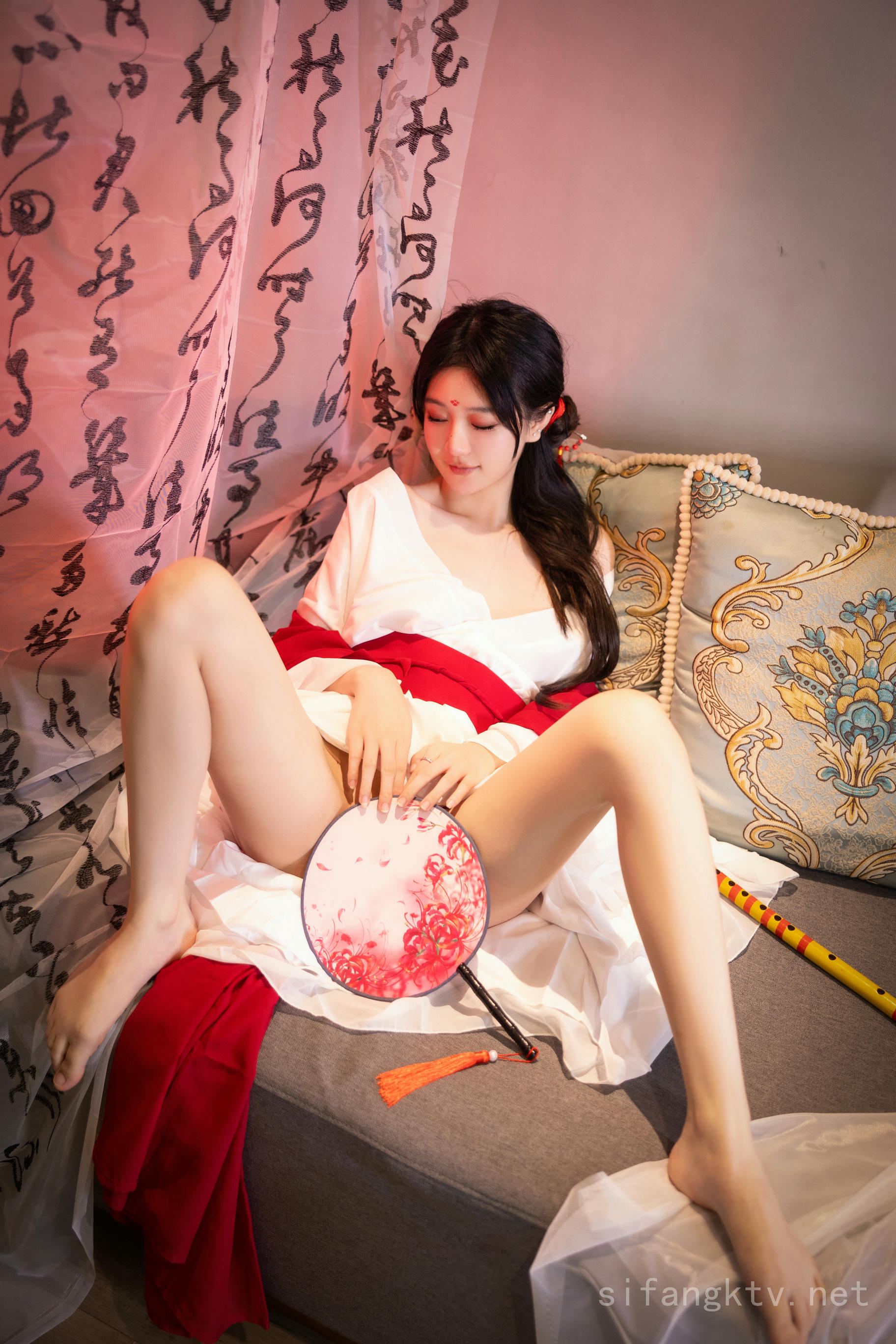 谢小蒽(幼幼)-XIUREN NO.7192 古装 [142P+5V 2.59 GB]_第2集