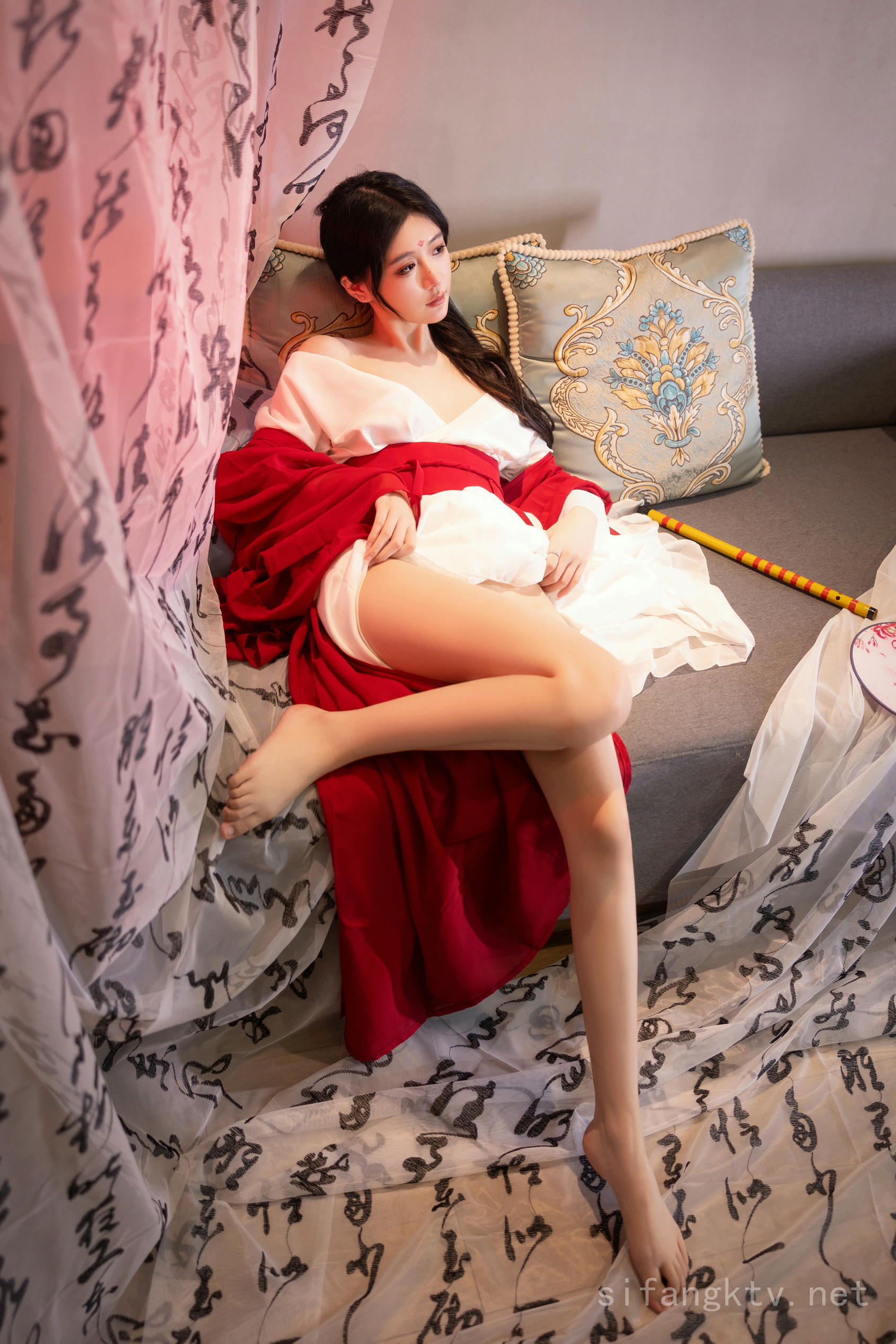 谢小蒽(幼幼)-XIUREN NO.7192 古装 [142P+5V 2.59 GB]_第2集