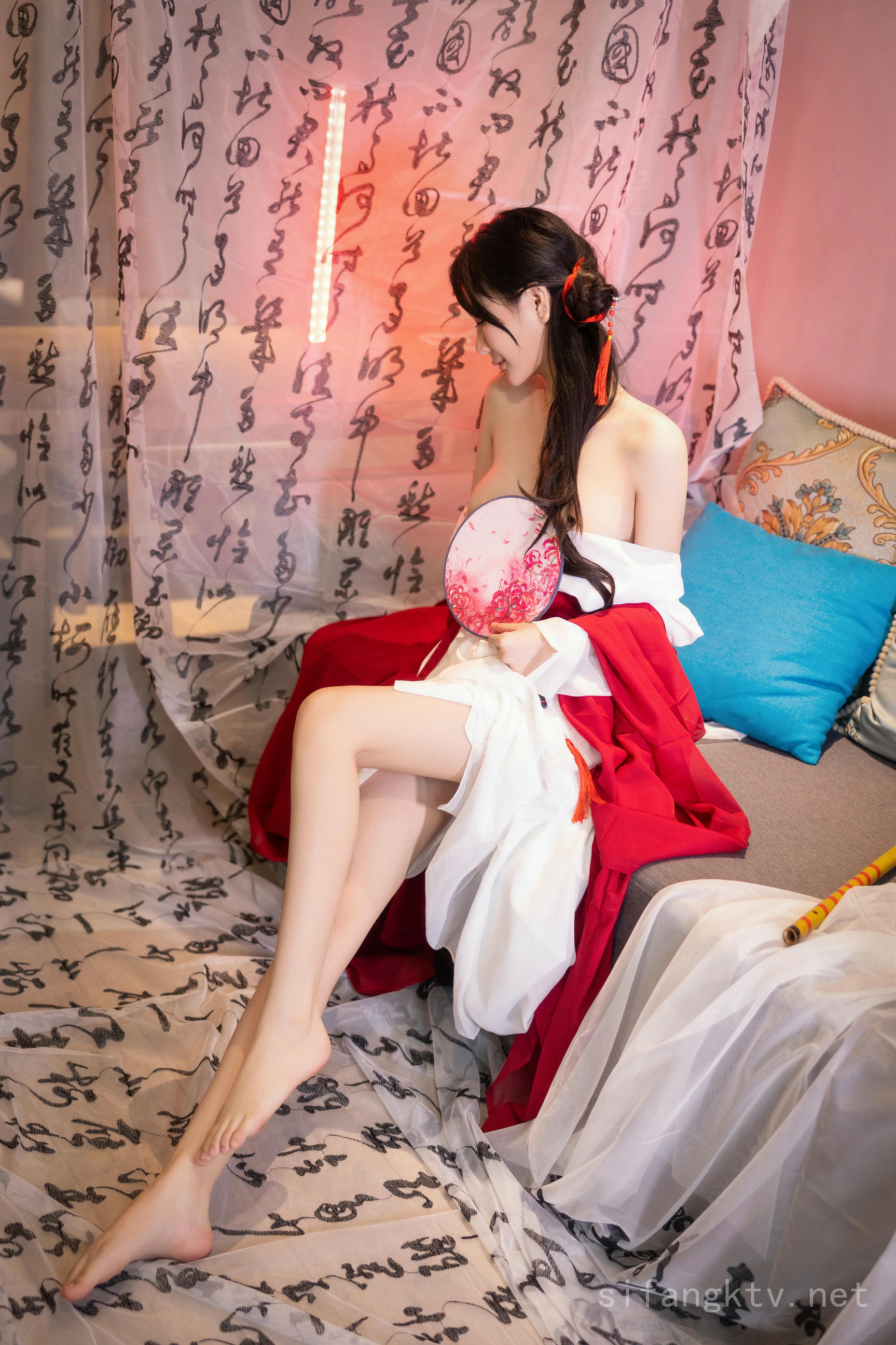 谢小蒽(幼幼)-XIUREN NO.7192 古装 [142P+5V 2.59 GB]_第3集