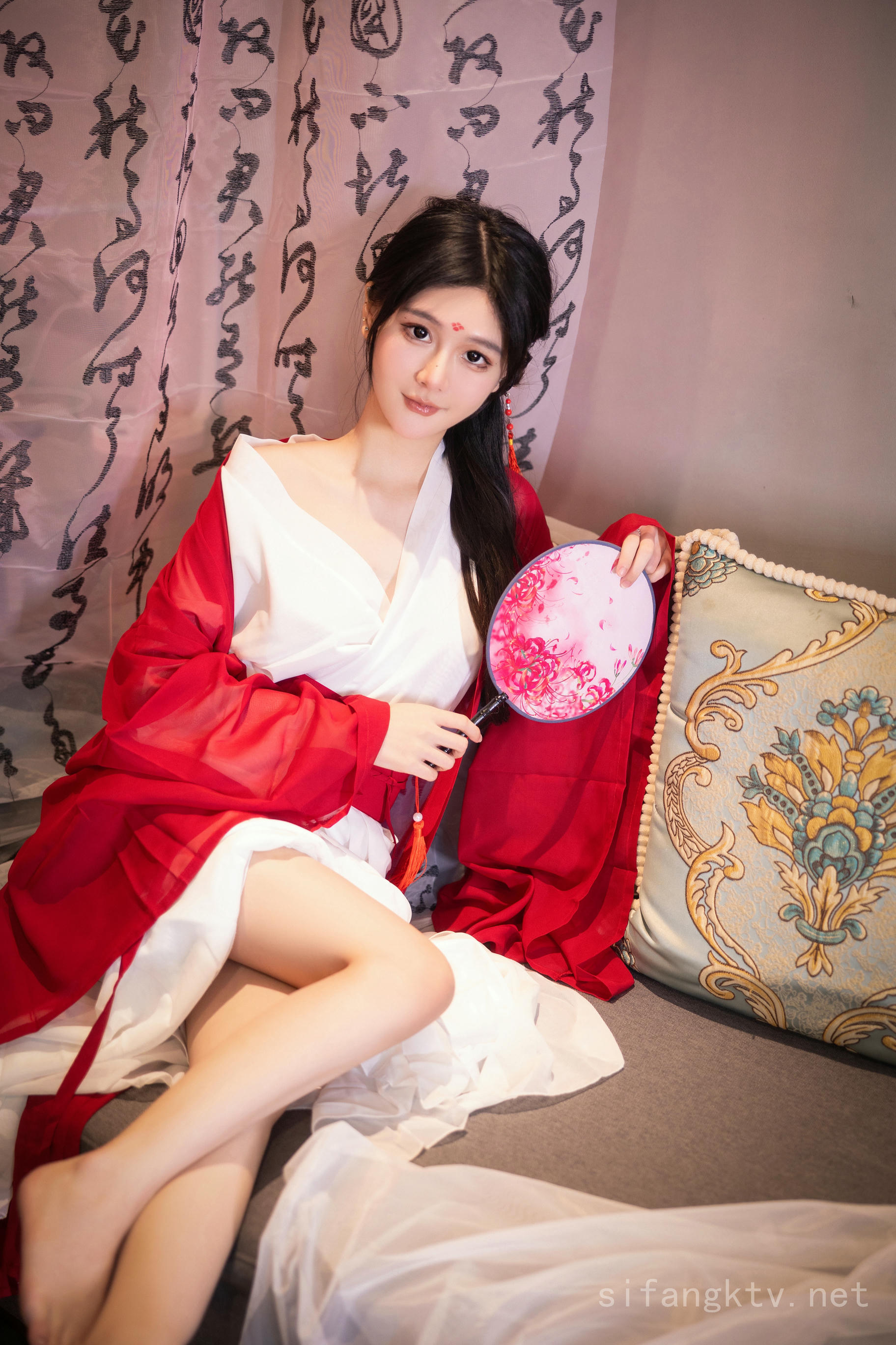 谢小蒽(幼幼)-XIUREN NO.7192 古装 [142P+5V 2.59 GB]_第1集