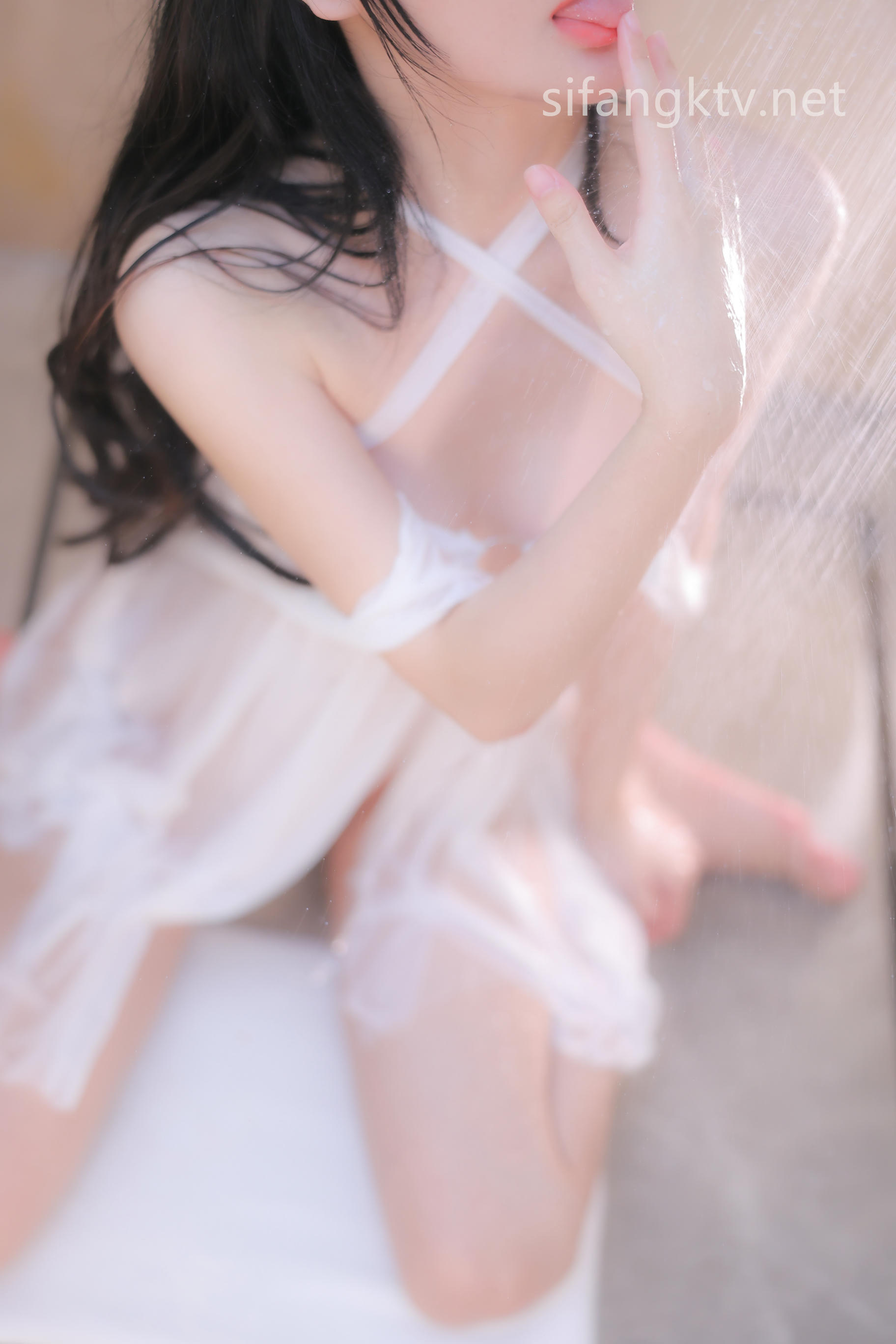 谢小蒽(幼幼)-XIUREN NO.7224 白纱沐浴 [116P+4V 1.68 GB]_第3集
