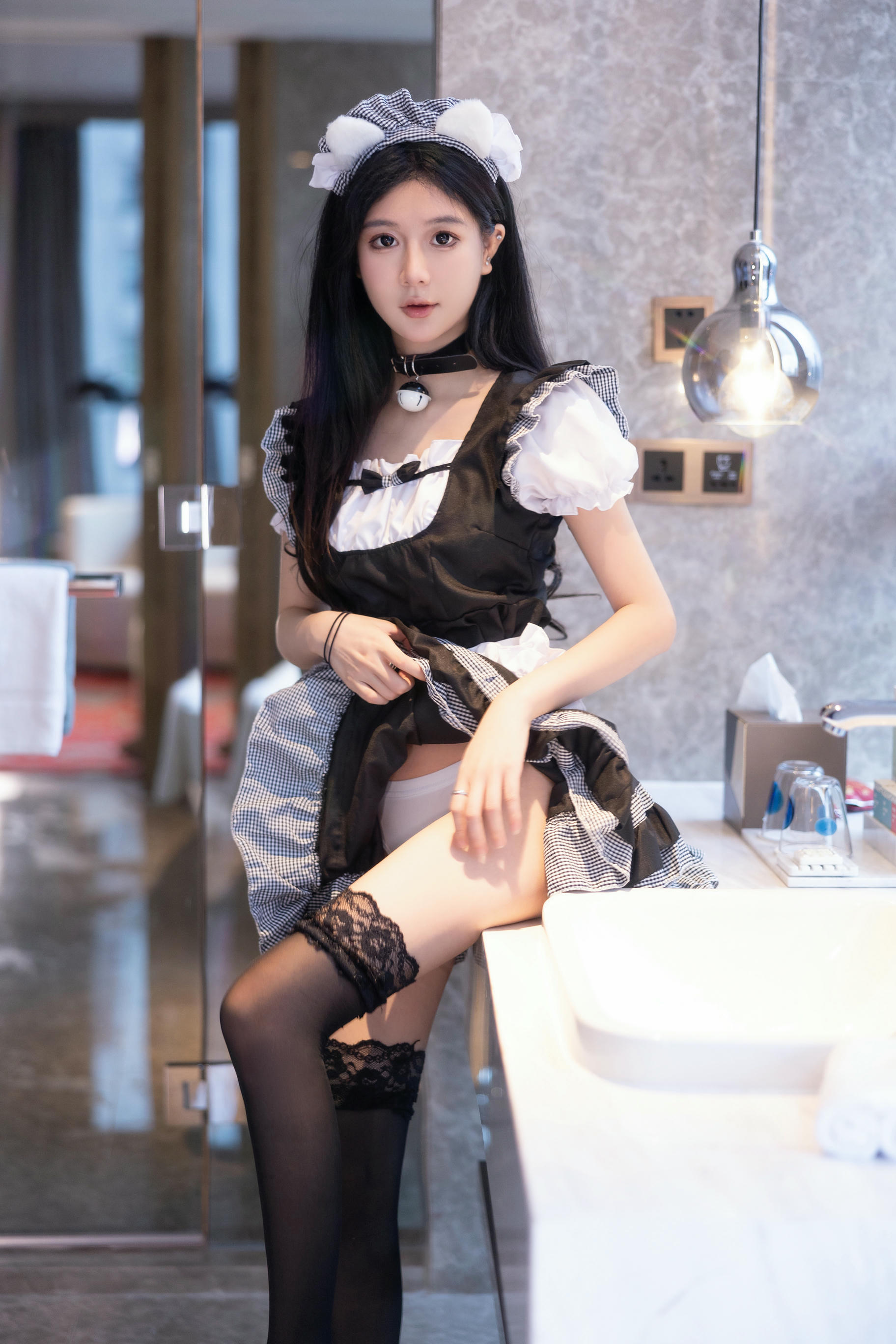 谢小蒽(幼幼)-XIUREN NO.7237 水果女仆 [133P+1V 1.41 GB]_第1集