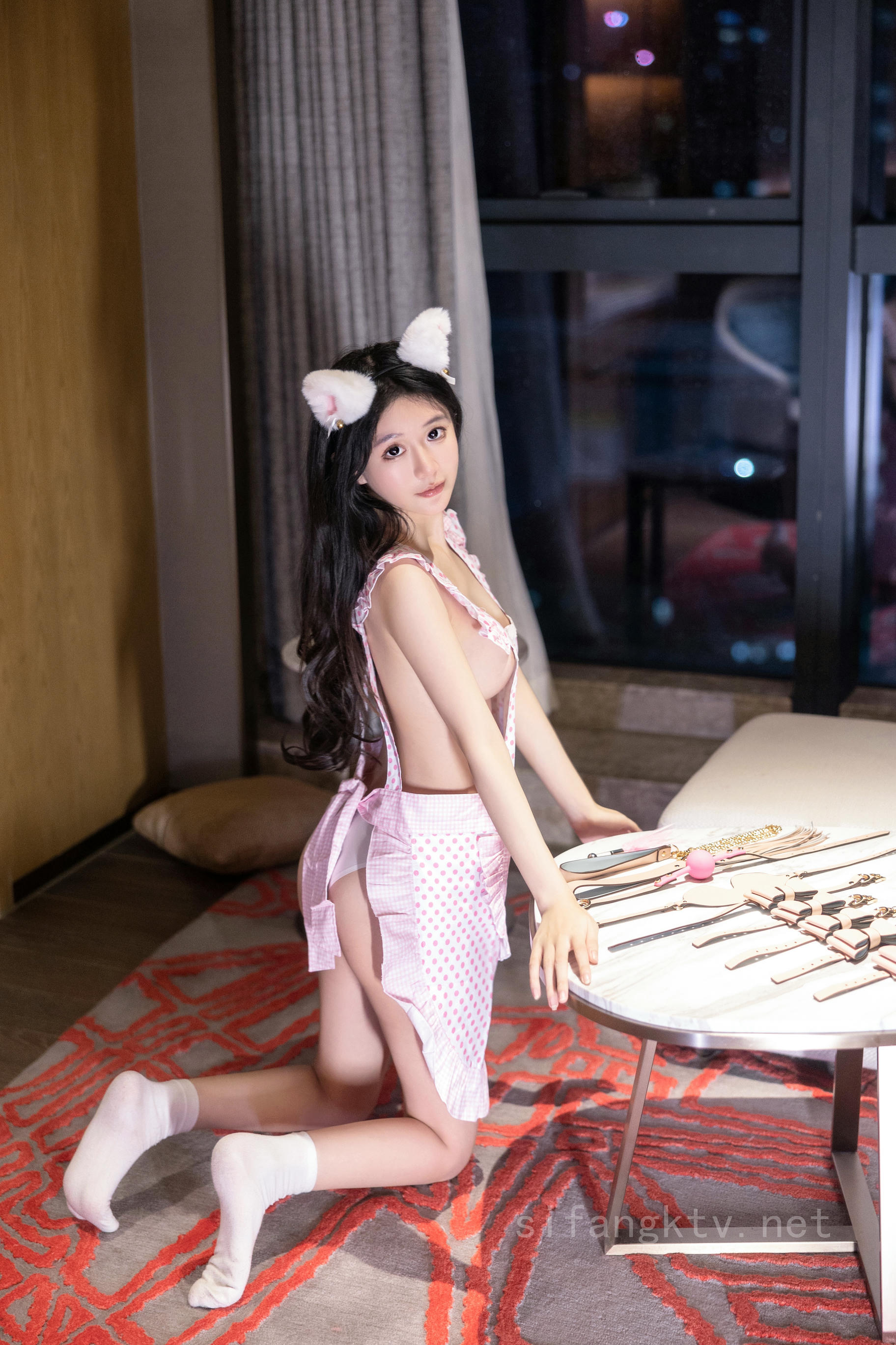 谢小蒽(幼幼)-XIUREN NO.7399 女仆狗链 [110P+5V 2.34 GB]_第1集