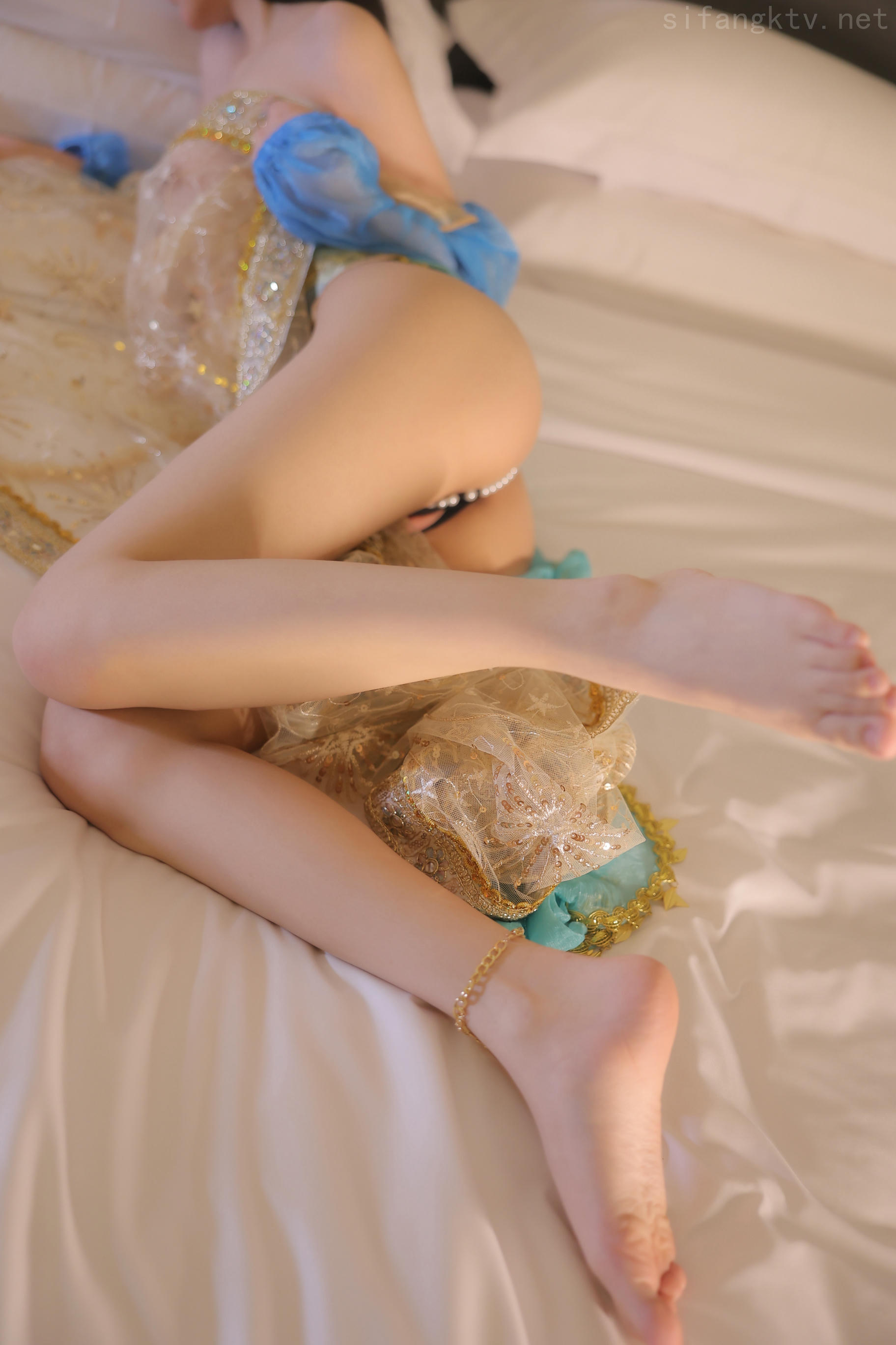 谢小蒽(幼幼)-XIUREN NO.7469 西域舞娘 [92P+5V 1.82 GB]_第5集