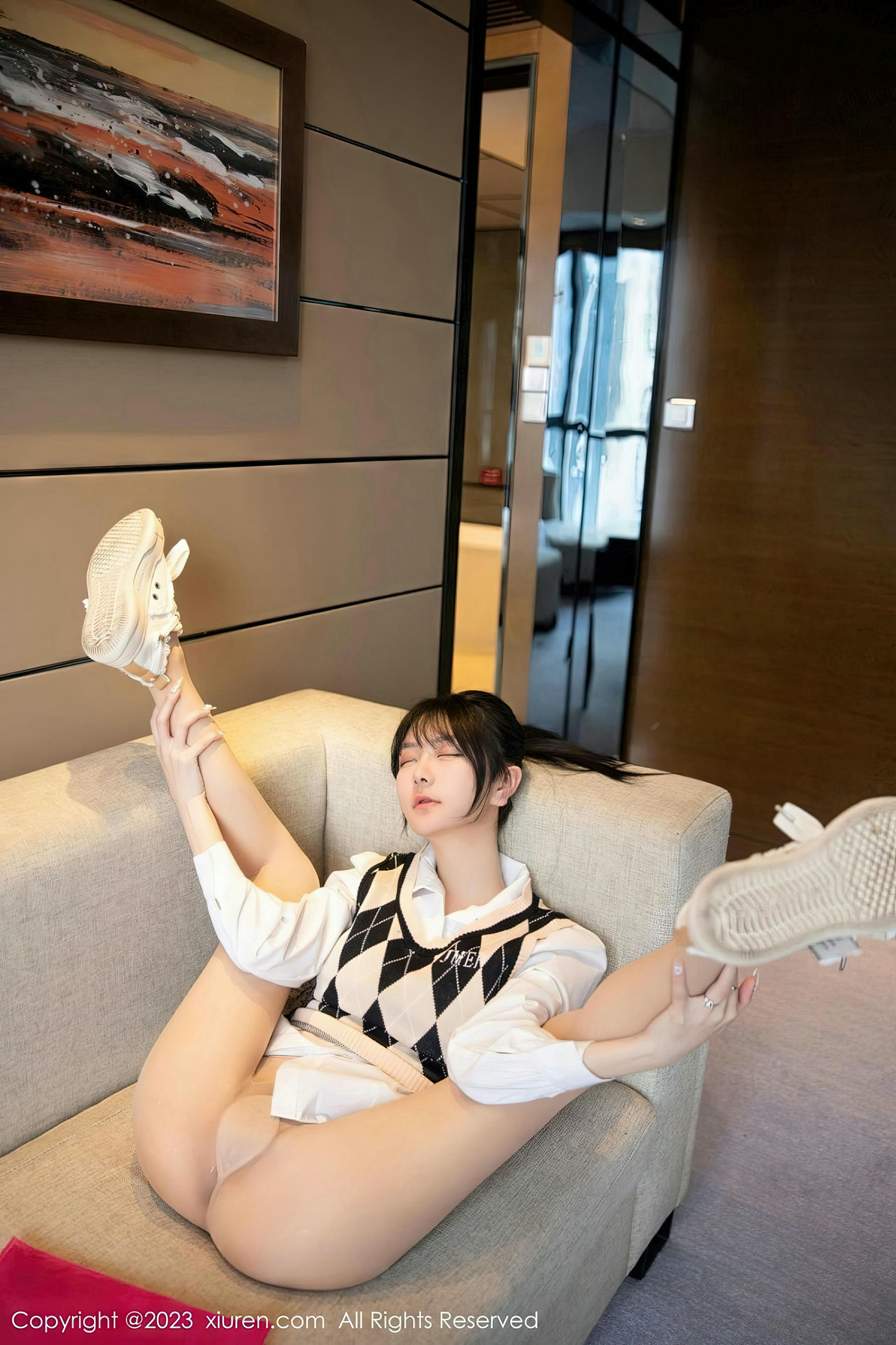 [Xiuren秀人网]2023.02.27 No.6329 谢小蒽 [94P／655MB]_第2集