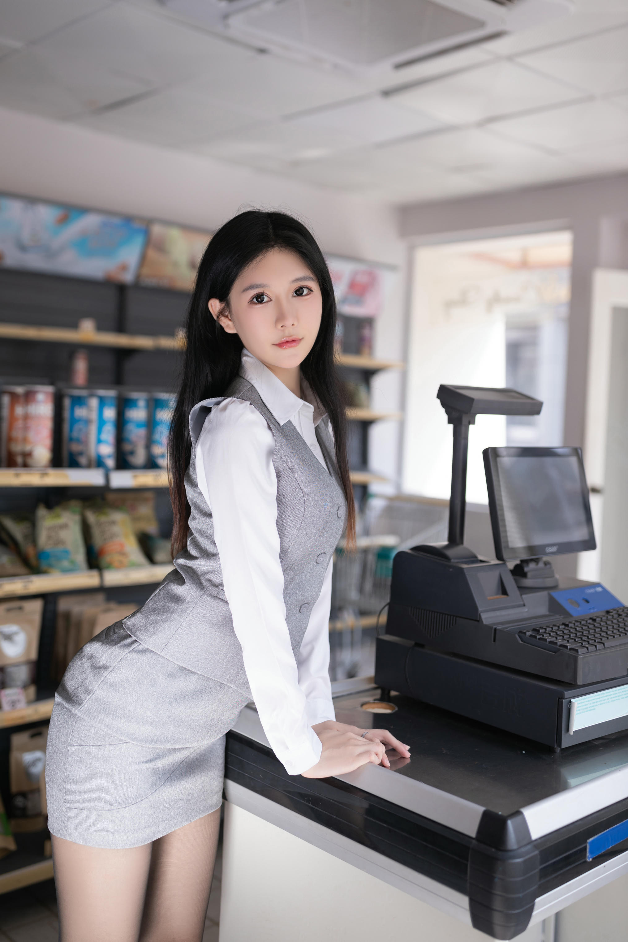 谢小蒽(幼幼) 便利店新星[100P／1.05GB]_第1集