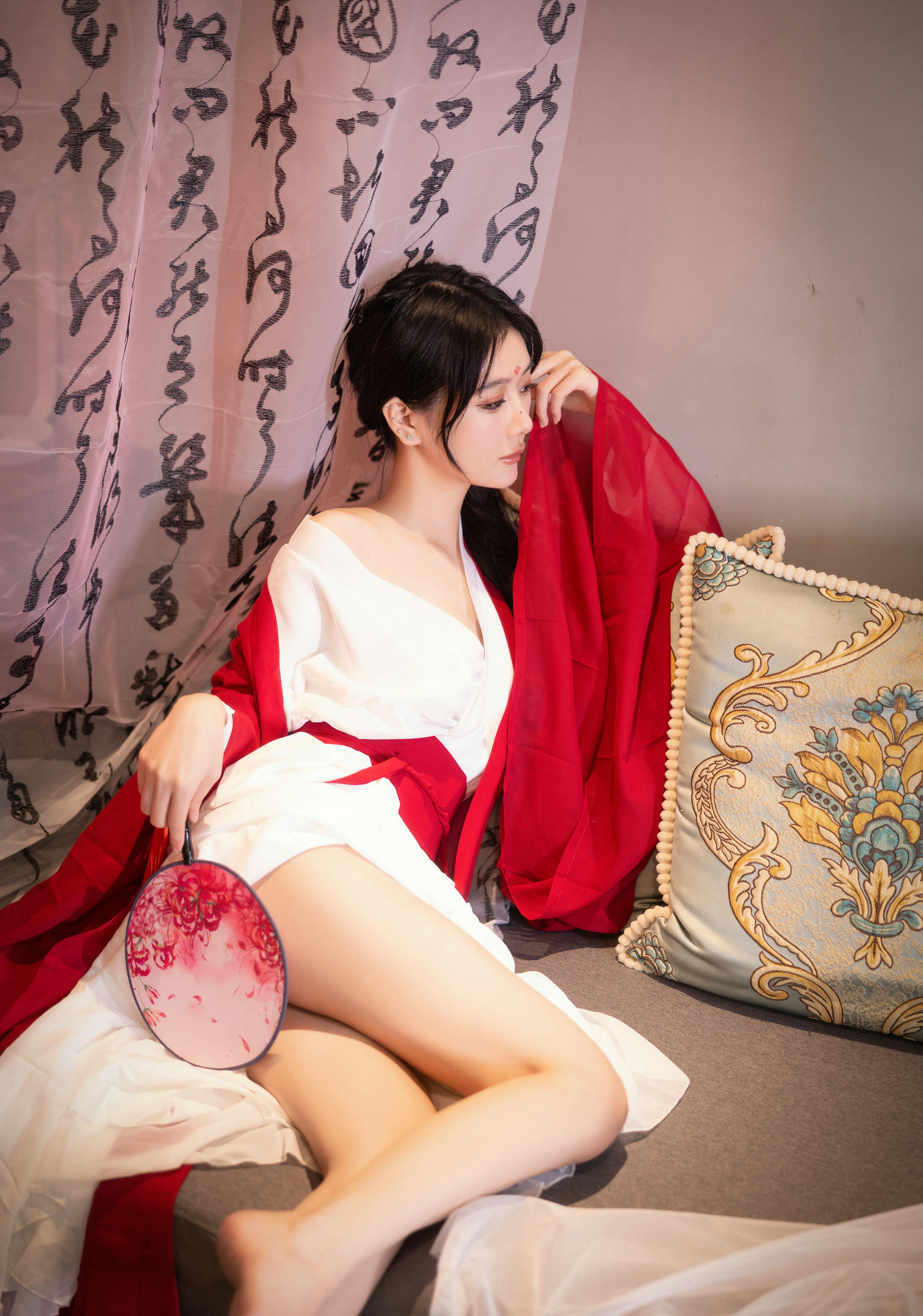 谢小蒽(幼幼) 古风长笛写真[142P／1.20GB]_第1集
