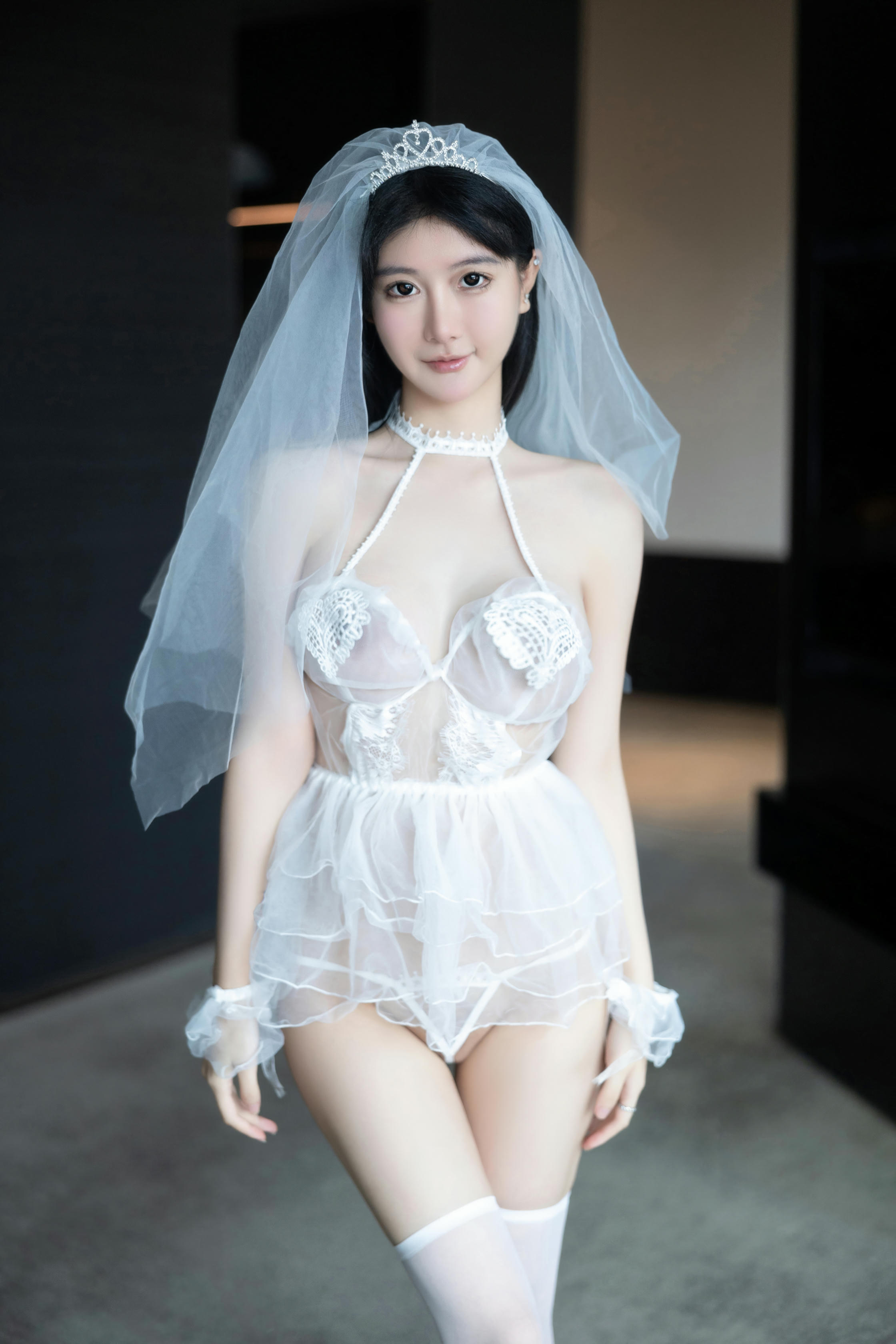 谢小蒽(幼幼) 婚纱双跳蛋[142P／2.45GB]_第1集