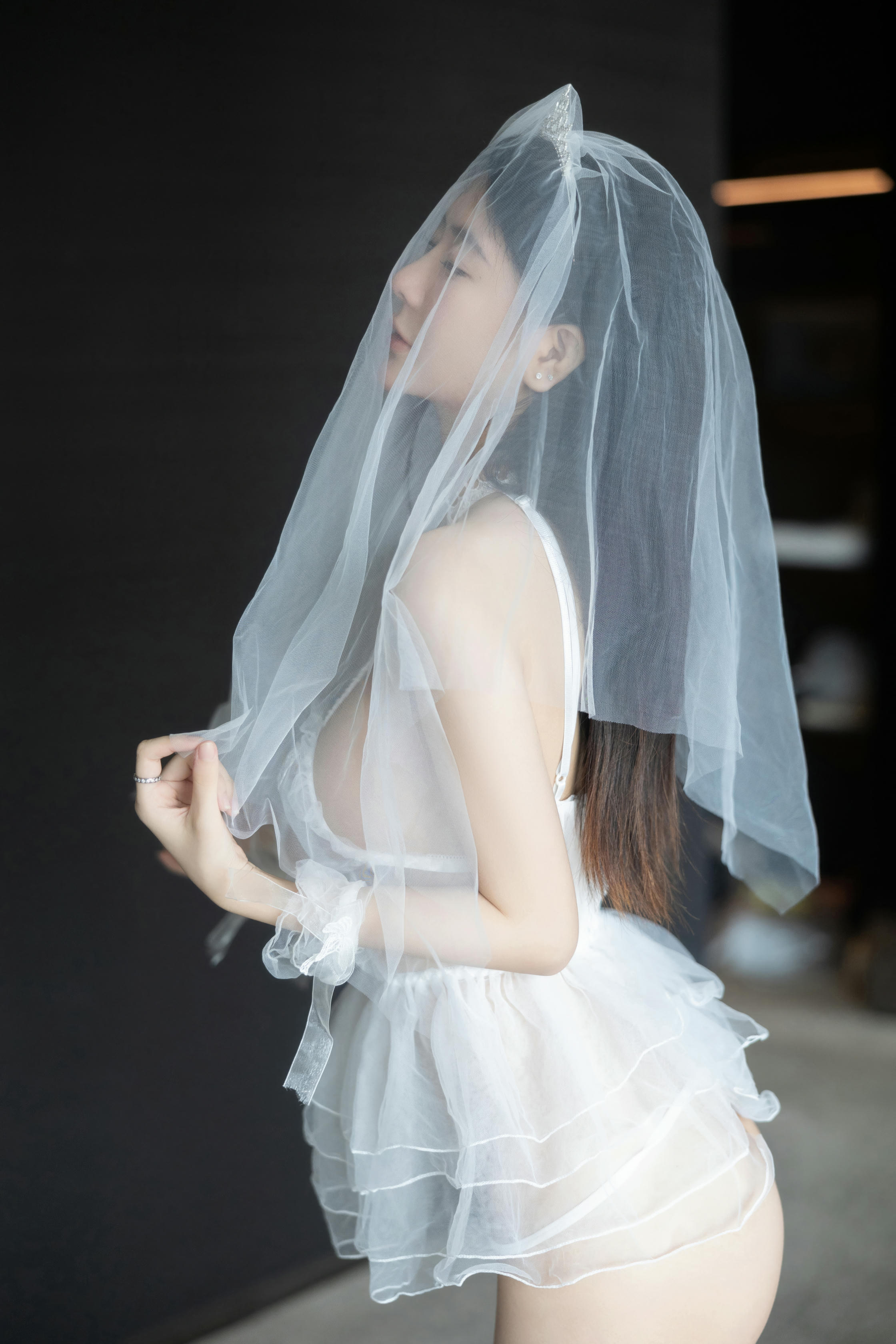 谢小蒽(幼幼) 婚纱双跳蛋[142P／2.45GB]_第1集