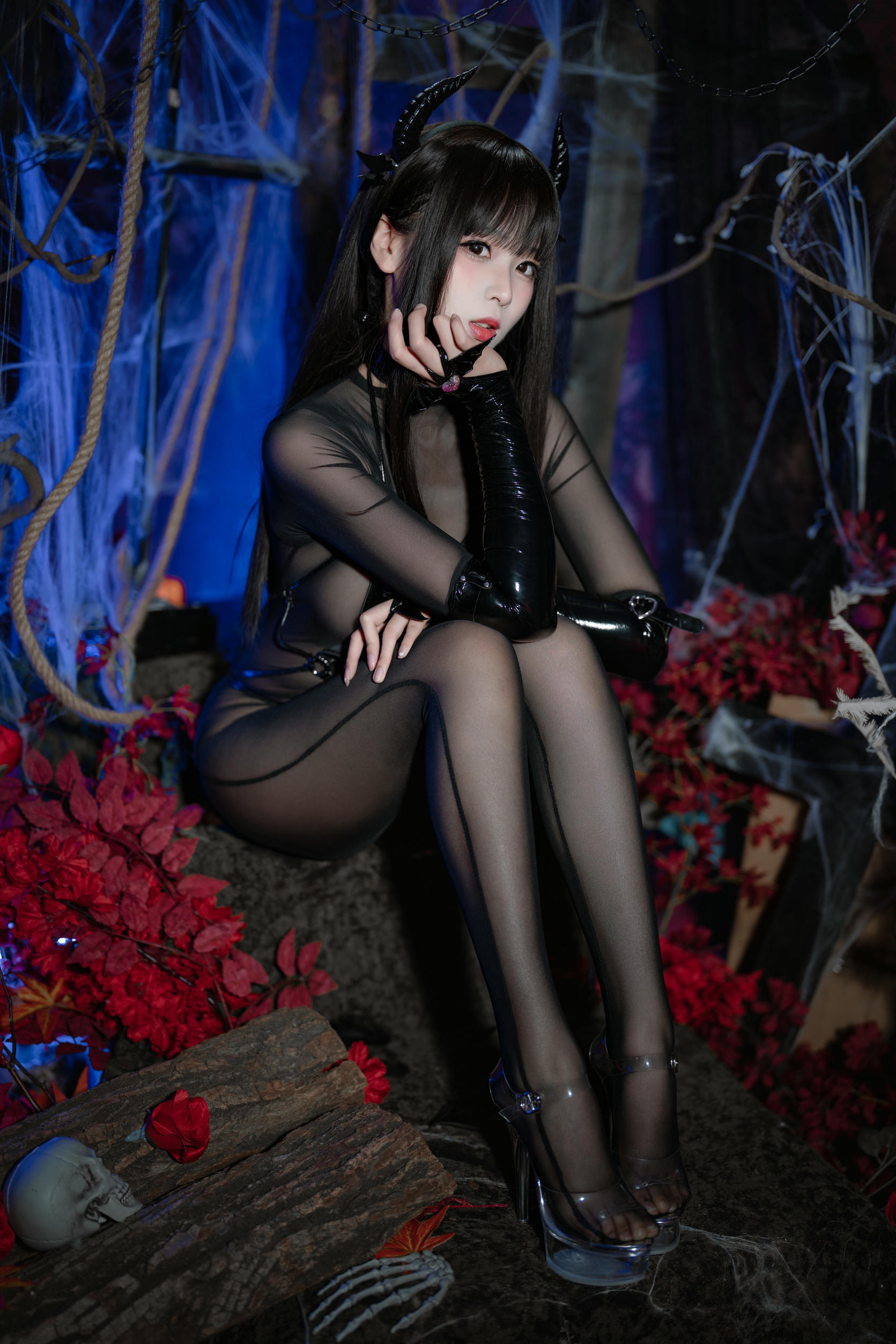 轩萧学姐 NO.071 万圣节魅魔 [124P1V 704MB]-2023万圣节魅魔-黑丝部分_第1集
