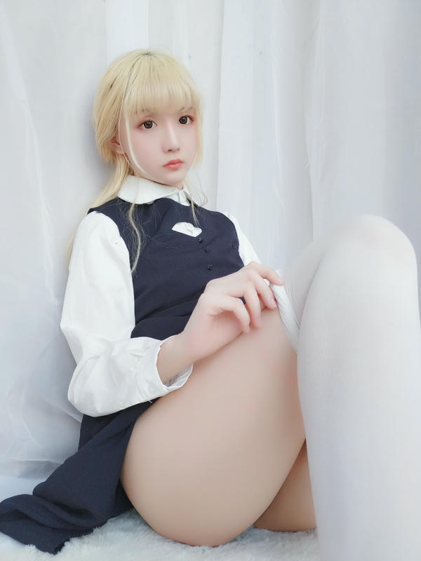 星之迟迟 - VOL.06 假日快乐包 [62P-54MB]-嫌弃脸大小姐（24P）_第1集