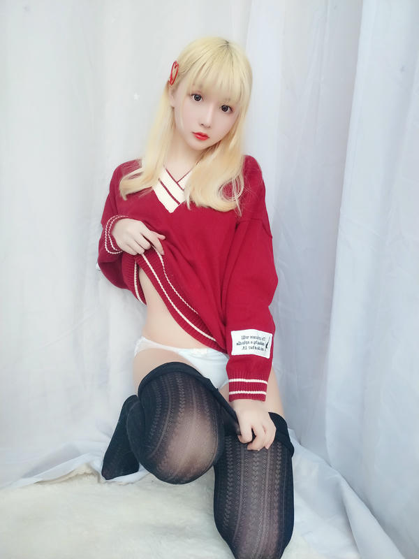 星之迟迟 - VOL.08 玫瑰月光包 [71P-63MB]-玫瑰味黑丝（26P）_第1集