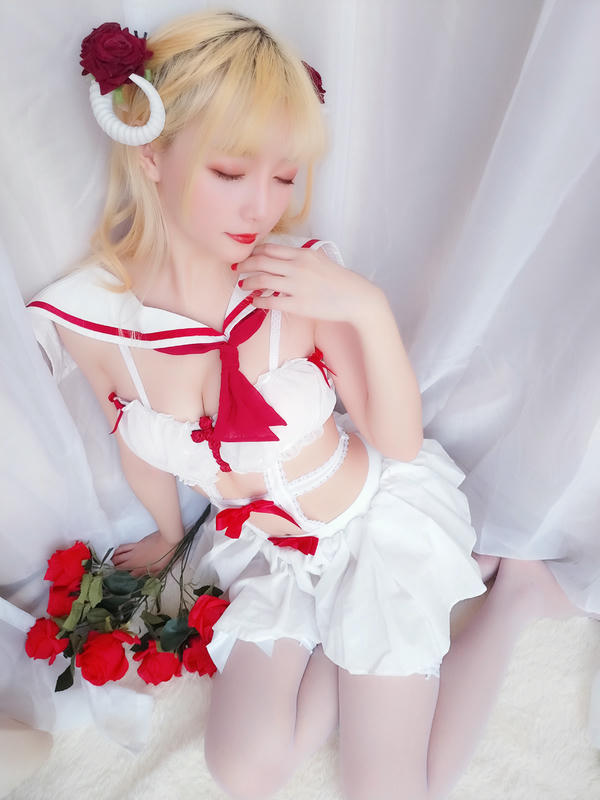 星之迟迟 - VOL.08 玫瑰月光包 [71P-63MB]-白月光与红玫瑰（45P）_第2集