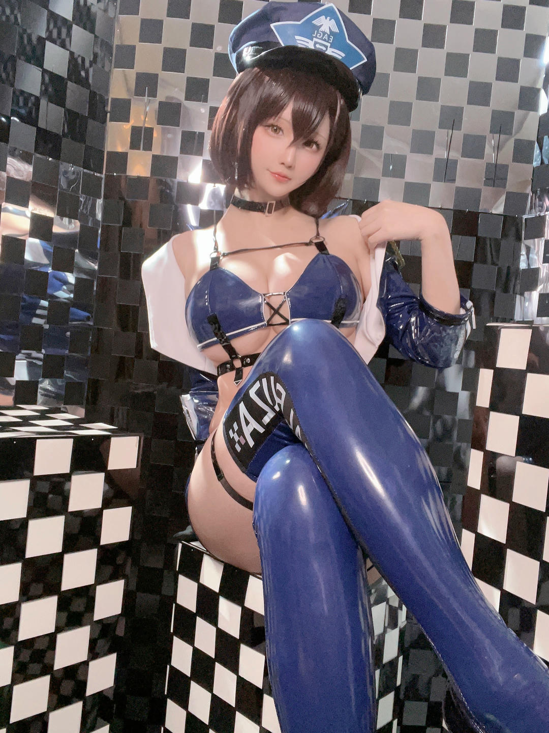 星之迟迟 NO.185 2023 3月计划B 碧蓝航线 巴尔的摩赛车服 [51P1V 379MB]_第3集