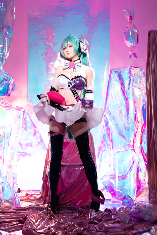 星之迟迟 NO.247 Miku初音未来 喵斯快跑[73P-117.2M]_第3集