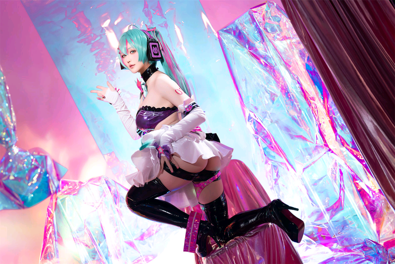 星之迟迟 NO.247 Miku初音未来 喵斯快跑[73P-117.2M]_第3集
