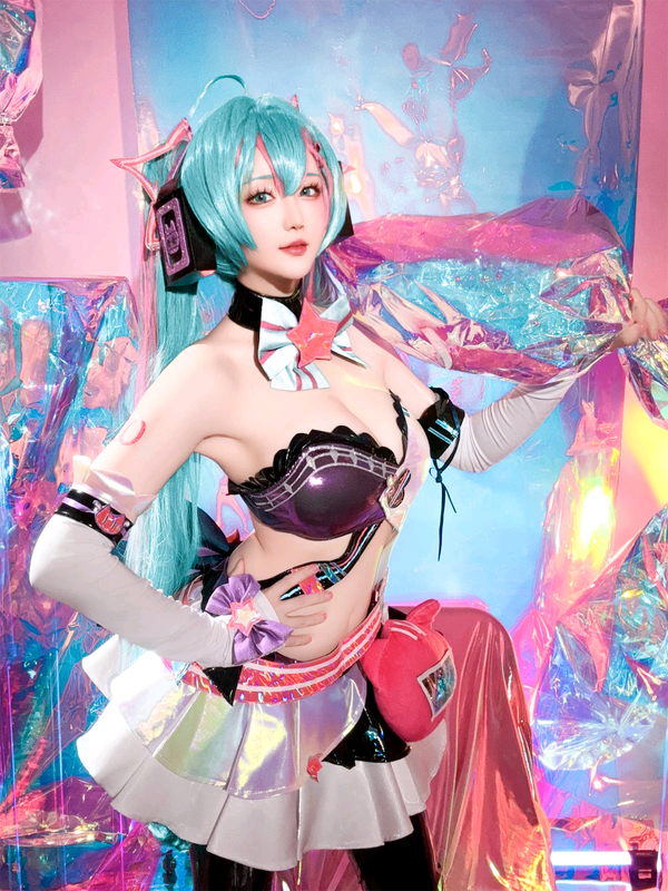 星之迟迟 NO.247 Miku初音未来 喵斯快跑[73P-117.2M]_第3集