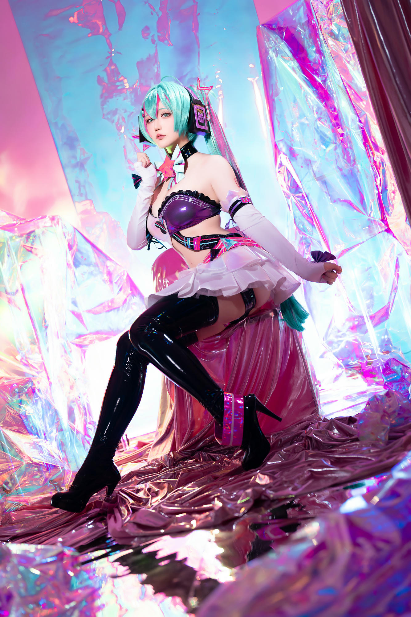 星之迟迟 NO.261 2024-7-B Miku初音未来 喵斯快跑 [73P1V 2.23GB]_第1集