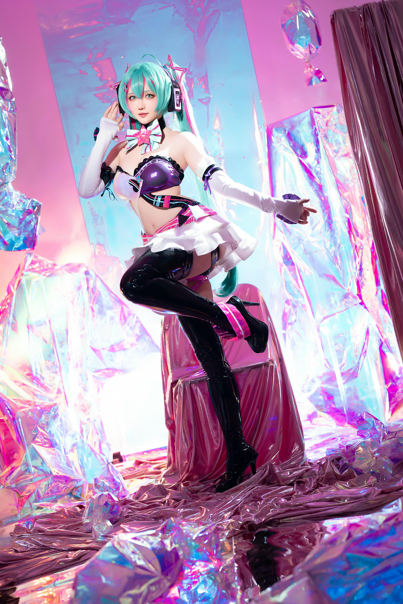 星之迟迟 NO.261 2024-7-B Miku初音未来 喵斯快跑 [73P1V 2.23GB]_第1集