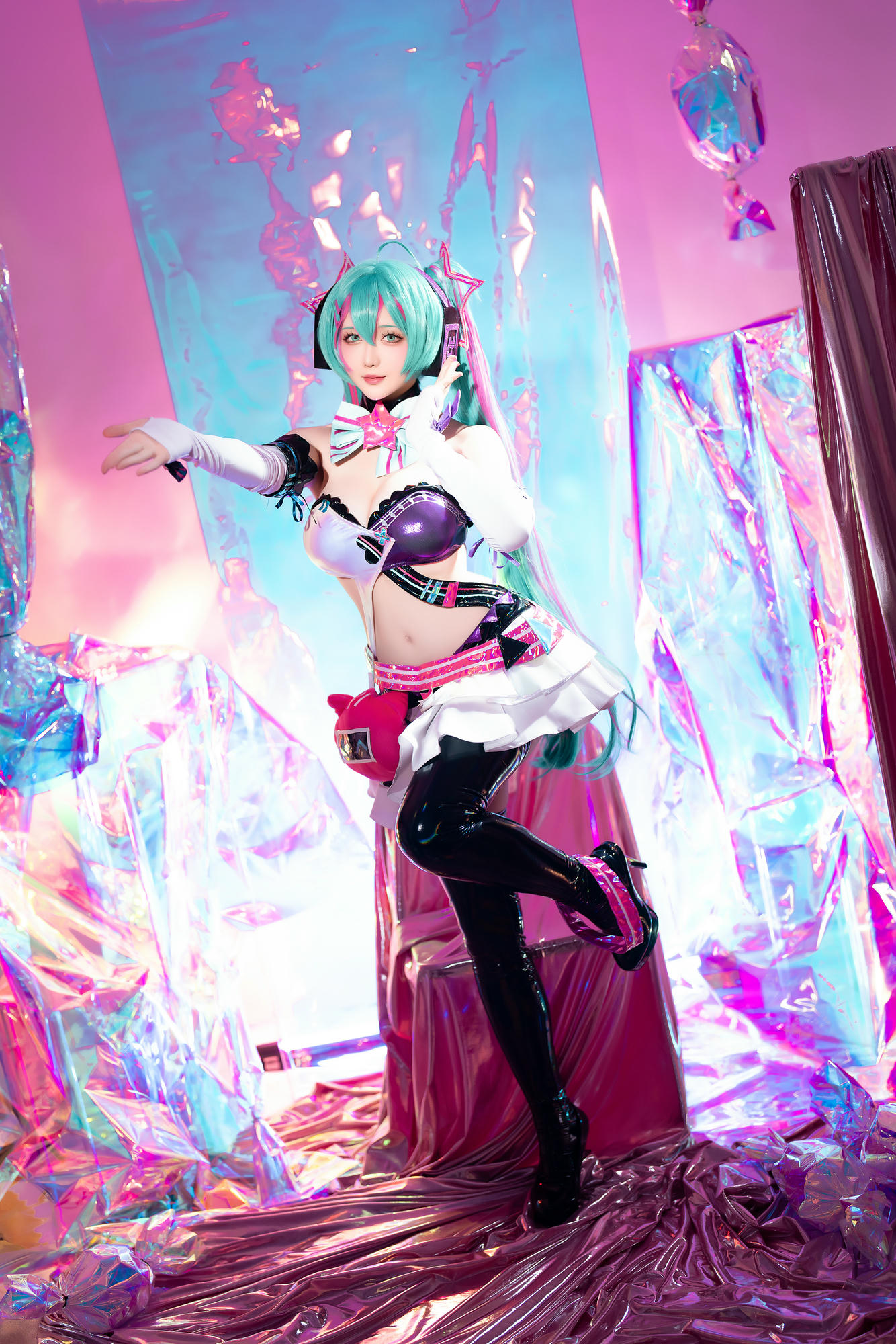 星之迟迟 NO.261 2024-7-B Miku初音未来 喵斯快跑 [73P1V 2.23GB]_第1集