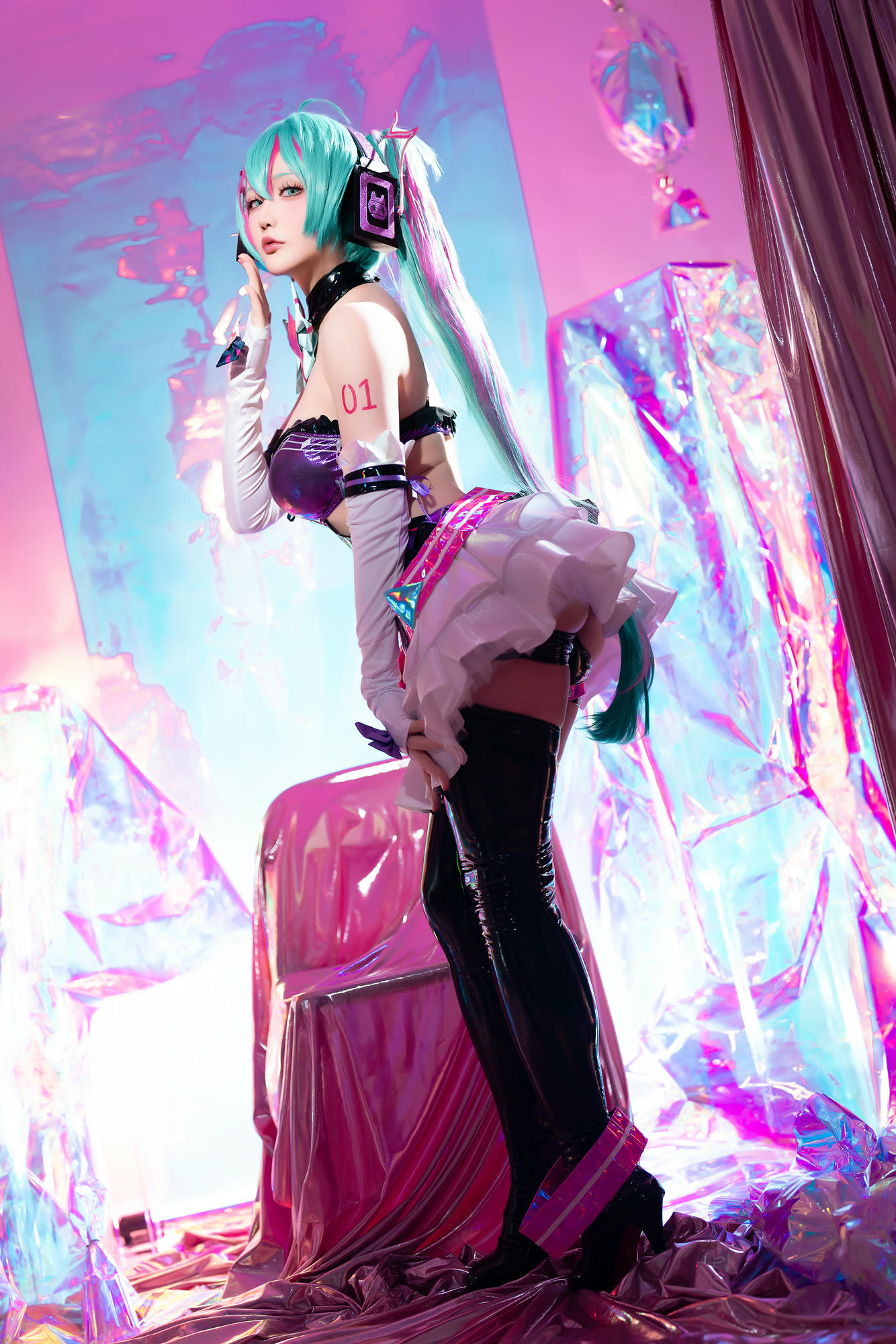 星之迟迟 NO.261 2024-7-B Miku初音未来 喵斯快跑 [73P1V 2.23GB]_第1集