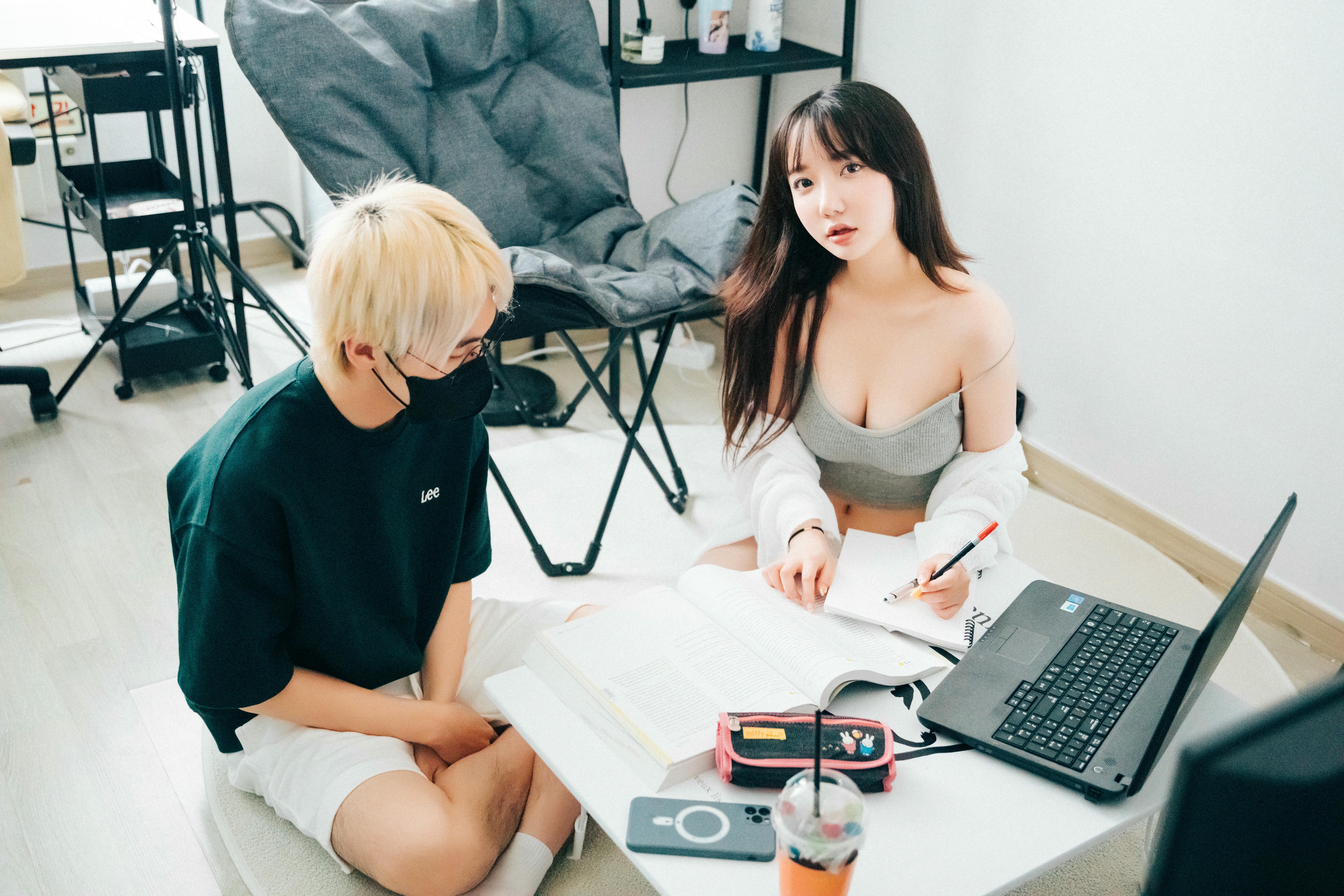 韩国模特孙乐乐-040_Loozy Son Ye-Eun 私教 Rrivate tutor [144P1.2G]-private tutor_第1集