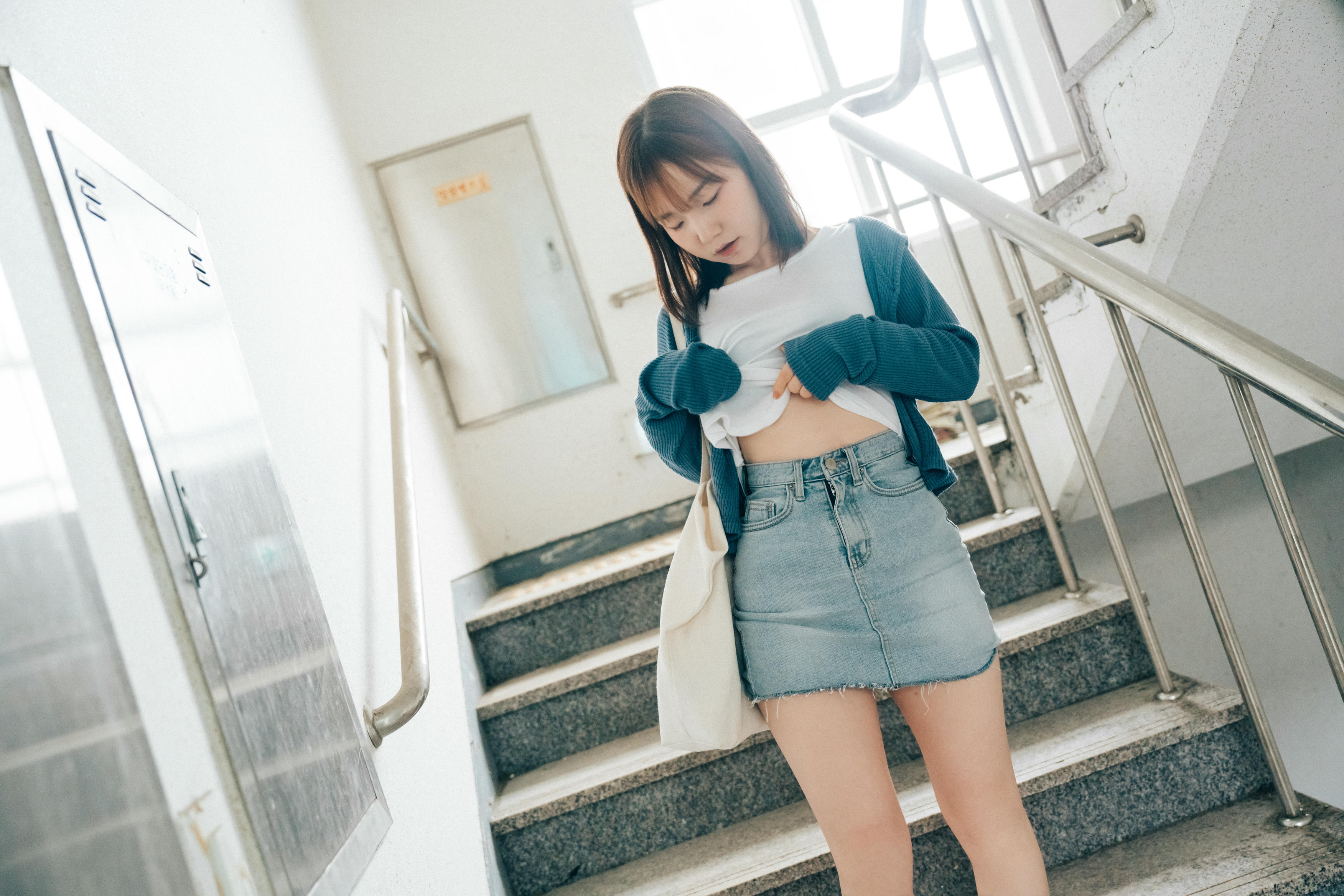 韩国模特-Yeri NO.034 Loozy Yeri Enjoying outdoor [109P6V-2.77GB]_第1集