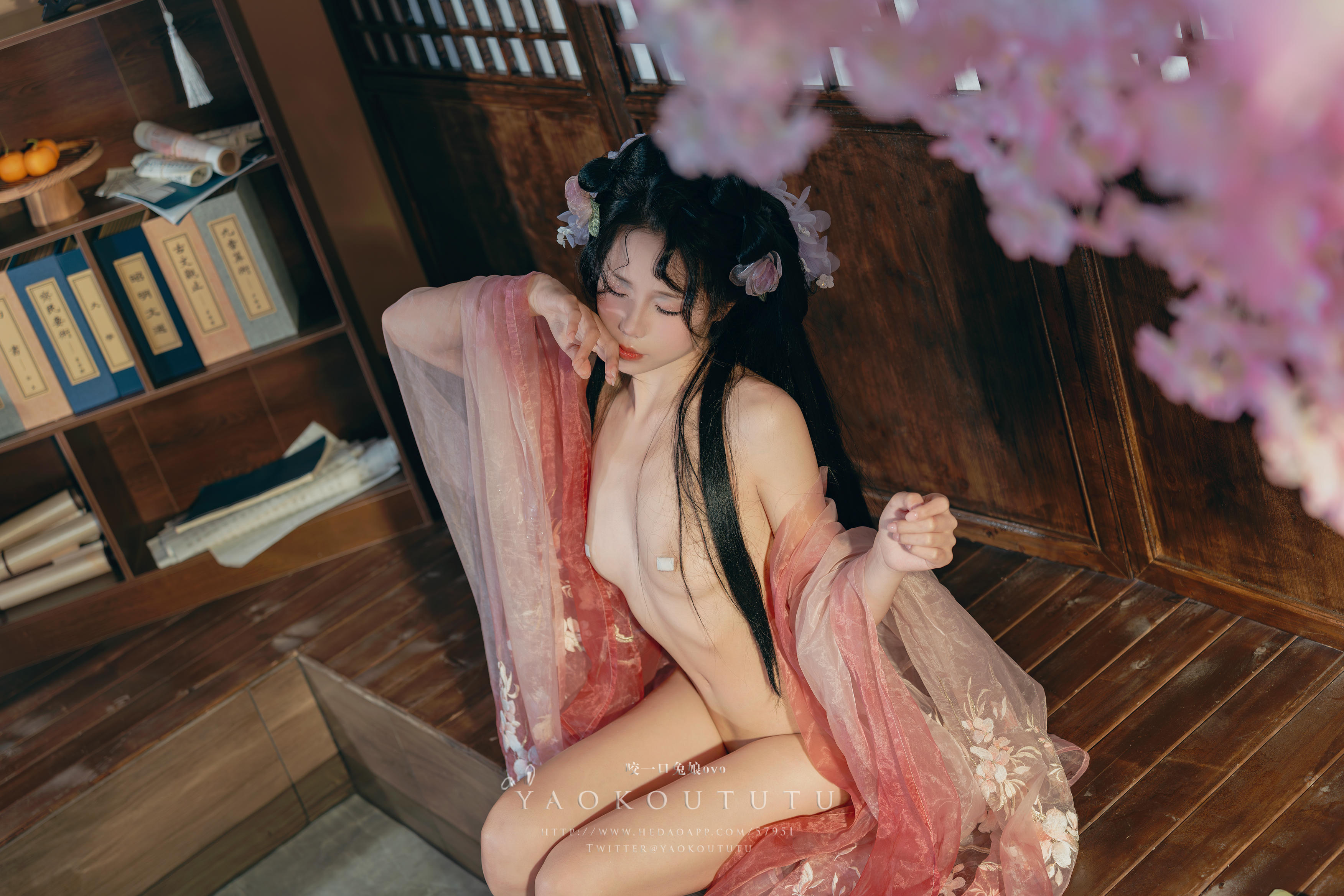 黏黏团子兔 NO.086 咬一口兔娘ovo 八月订阅『醉倒荷塘边』游园惊梦 [49P1V 1.13GB]_第2集