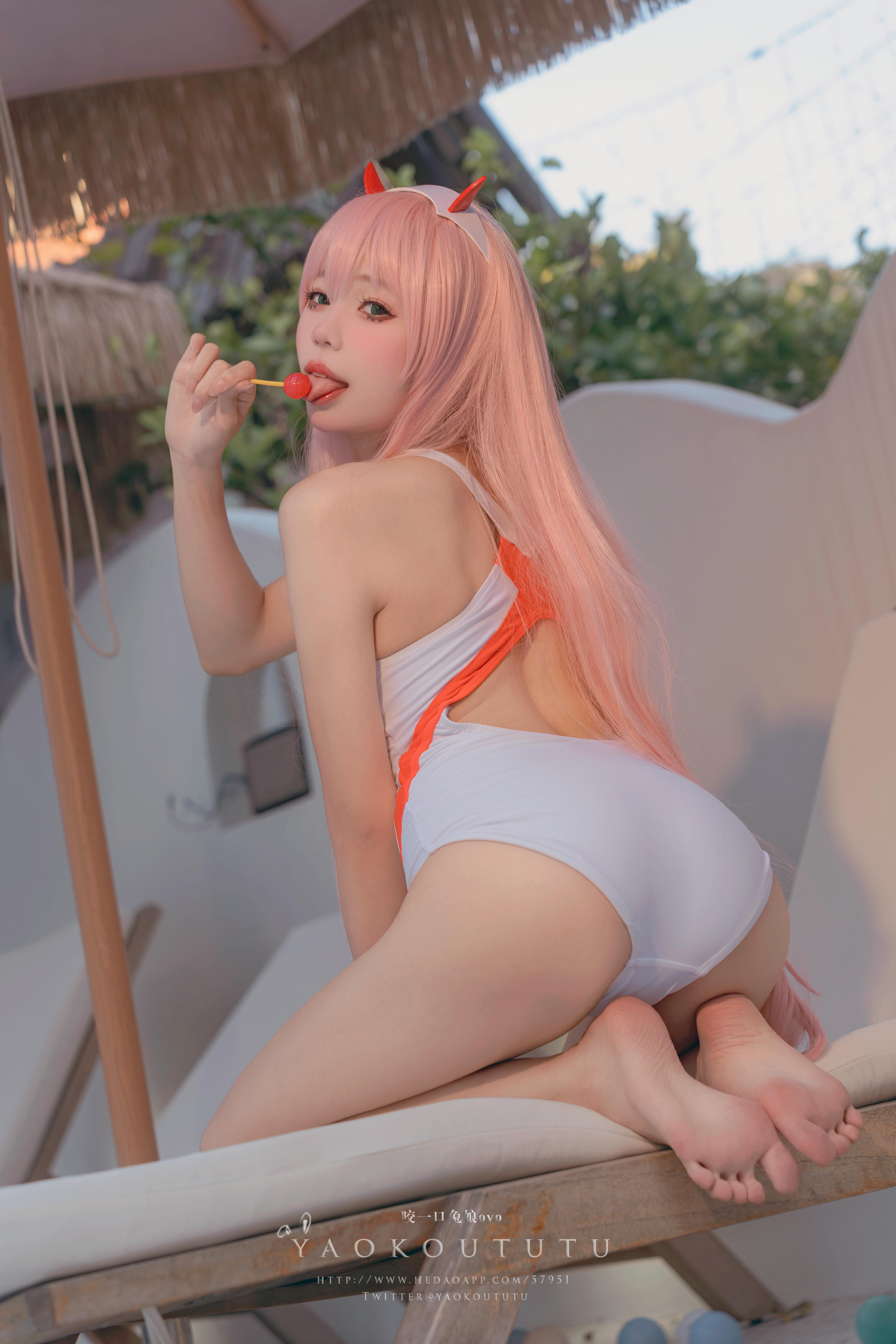 黏黏团子兔 NO.100 咬一口兔娘ovo『国家队02泳装』Pretty [58P+1V 1GB]_第1集