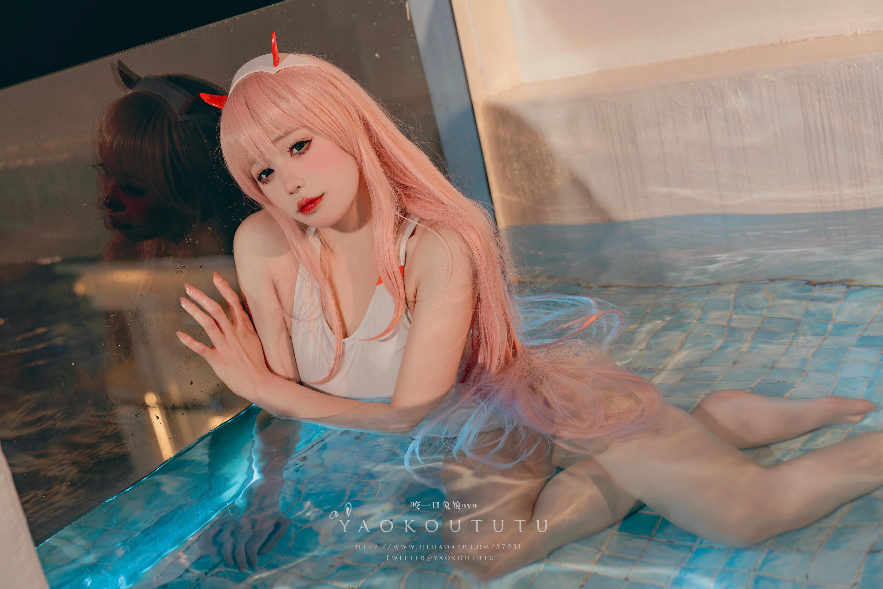 黏黏团子兔 NO.100 咬一口兔娘ovo『国家队02泳装』Pretty [58P+1V 1GB]_第2集