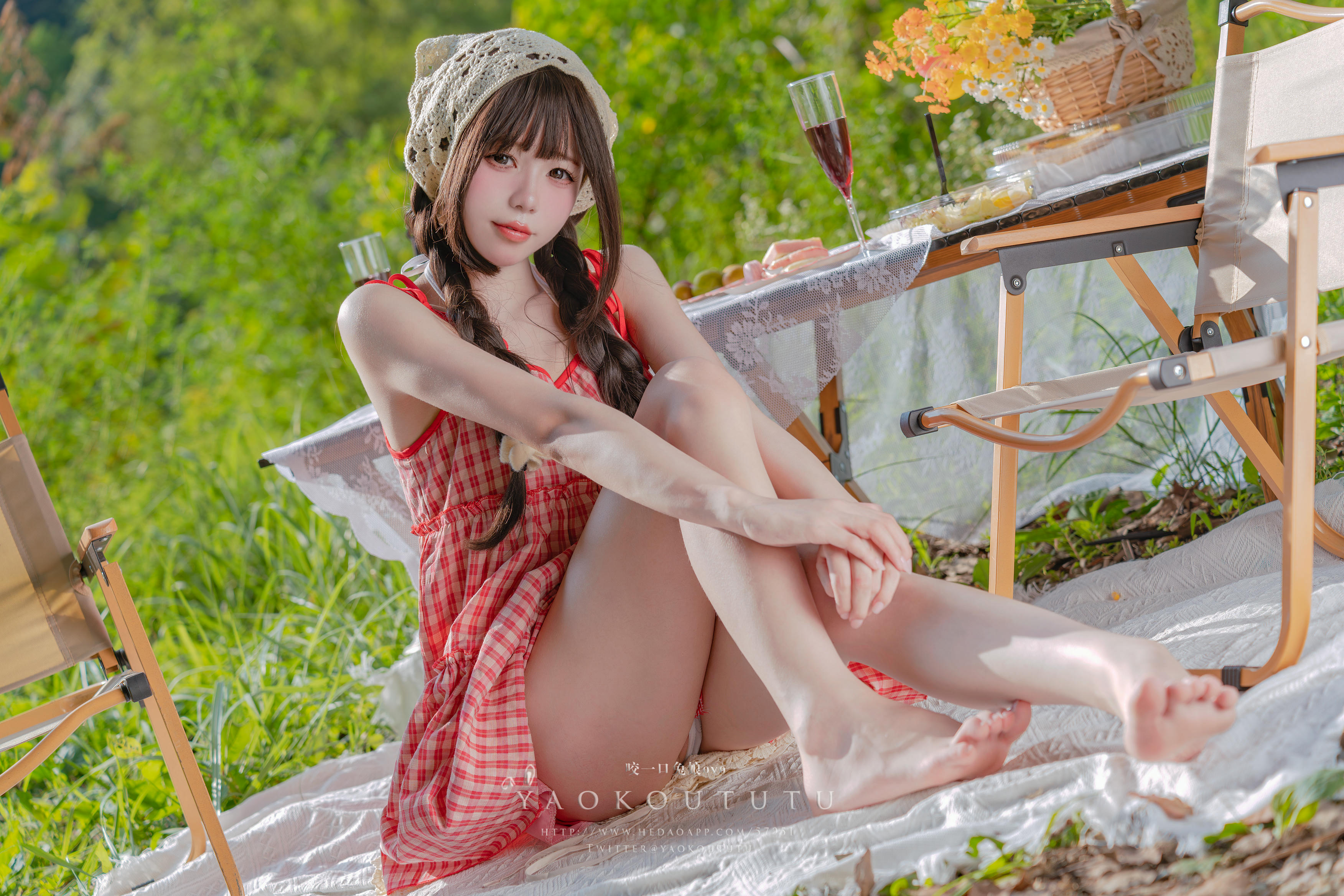 黏黏团子兔 NO.102 咬一口兔娘ovo『绿野茶会』Lovesick girls [69P1V 1.35GB]_第3集