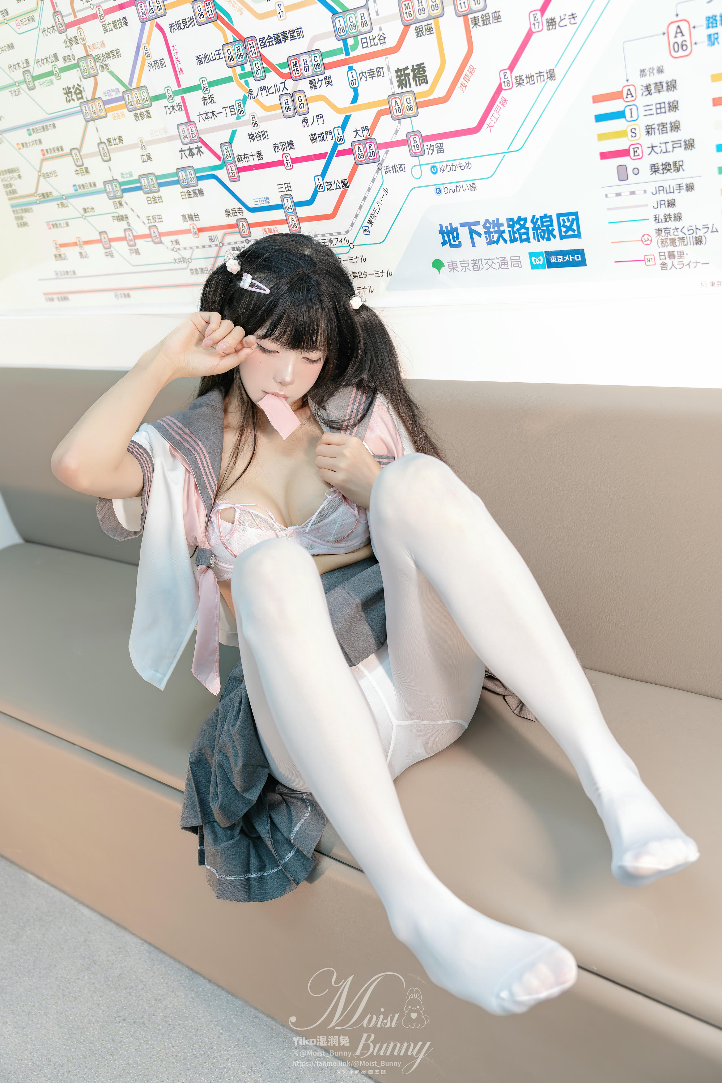 Yiko湿润兔 NO.204 24.12月作品『地铁萌妹』[165P 1V-1.92G]_第2集