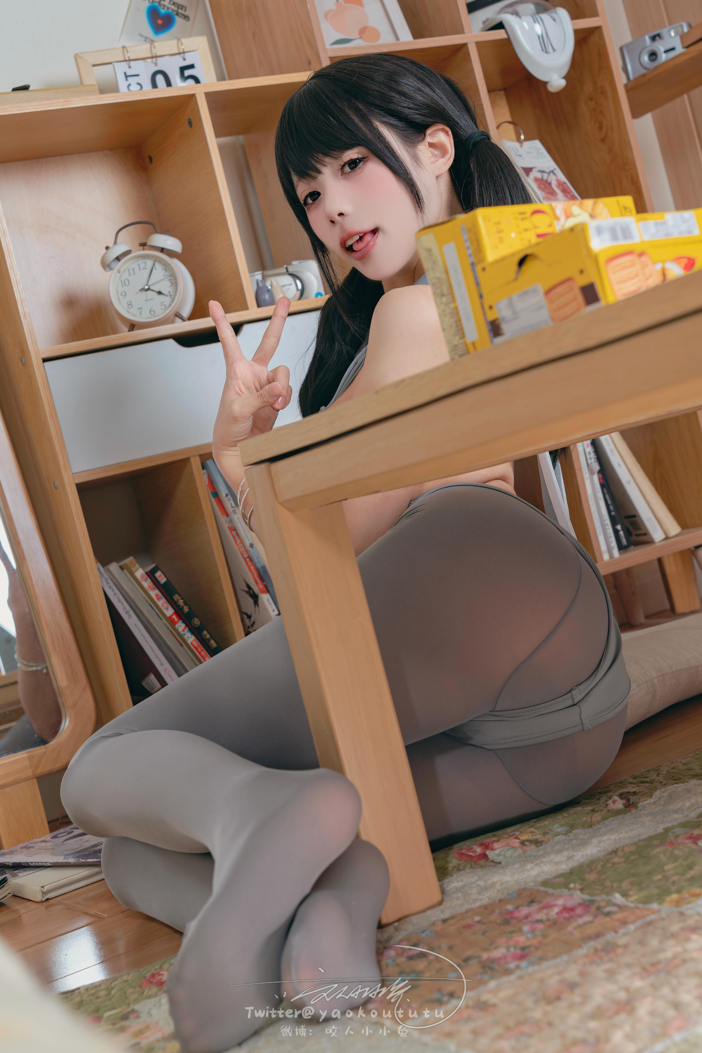 黏黏团子兔 NO.128 23十二月票专属特典『小灰兔』[41P-575MB]_第2集
