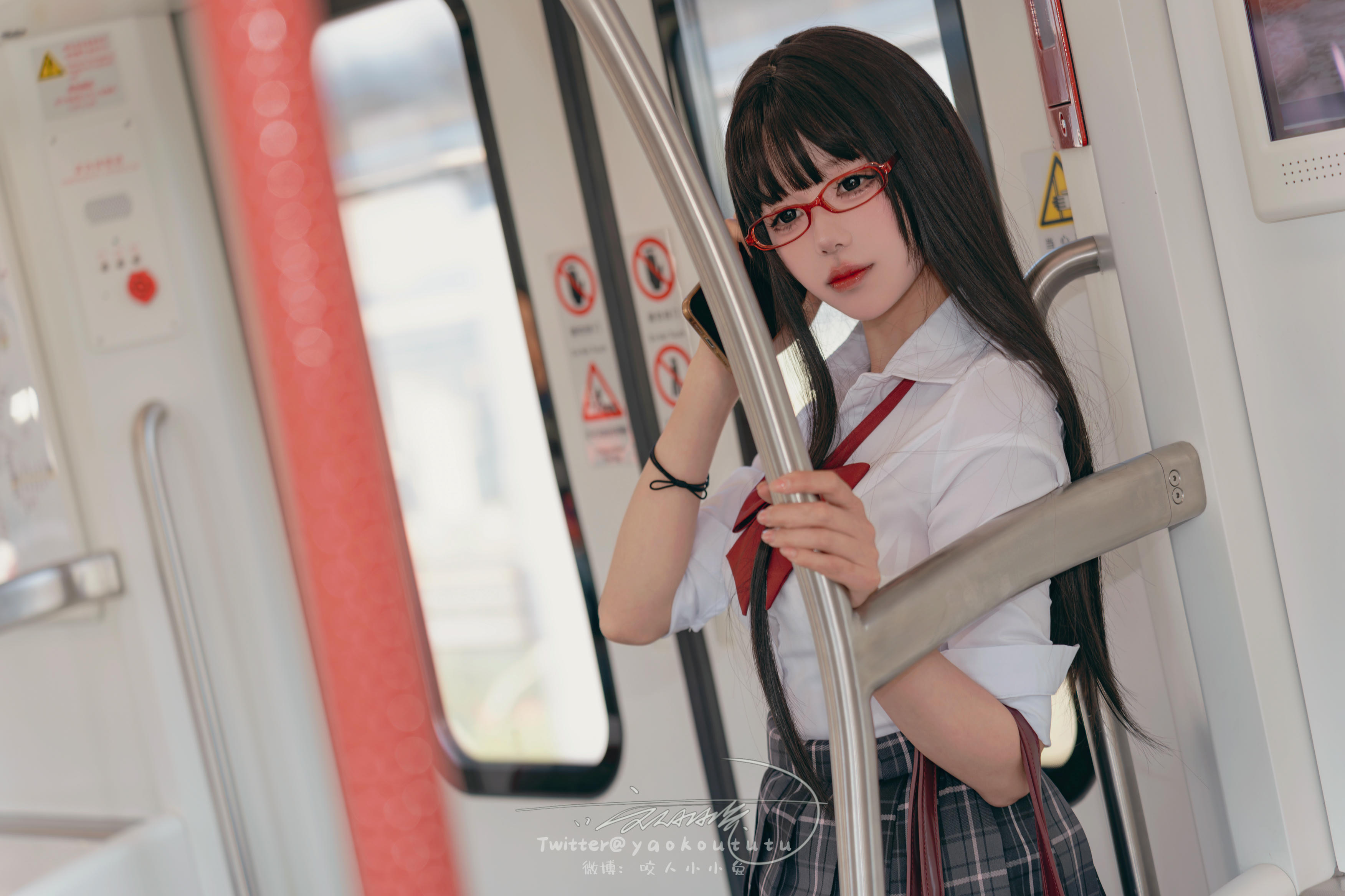 黏黏团子兔 NO.130 23十二月作品『电车惊魂』期待 [71P+1V 1.22GB]_第1集