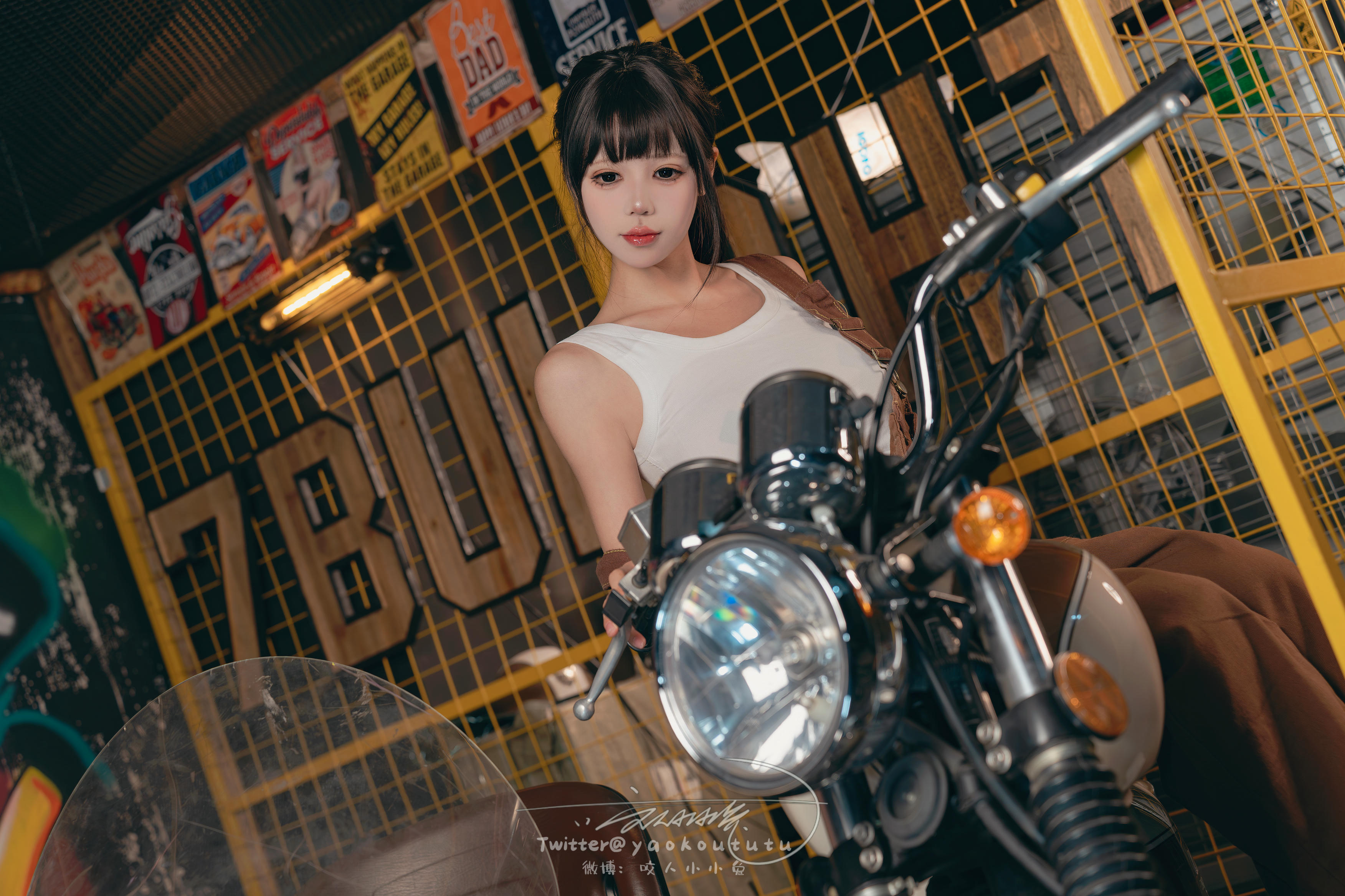 黏黏团子兔 NO.135 咬人小小兔 2401月作品『机车修理工』Shake it [70P+1V 1.53GB]_第1集