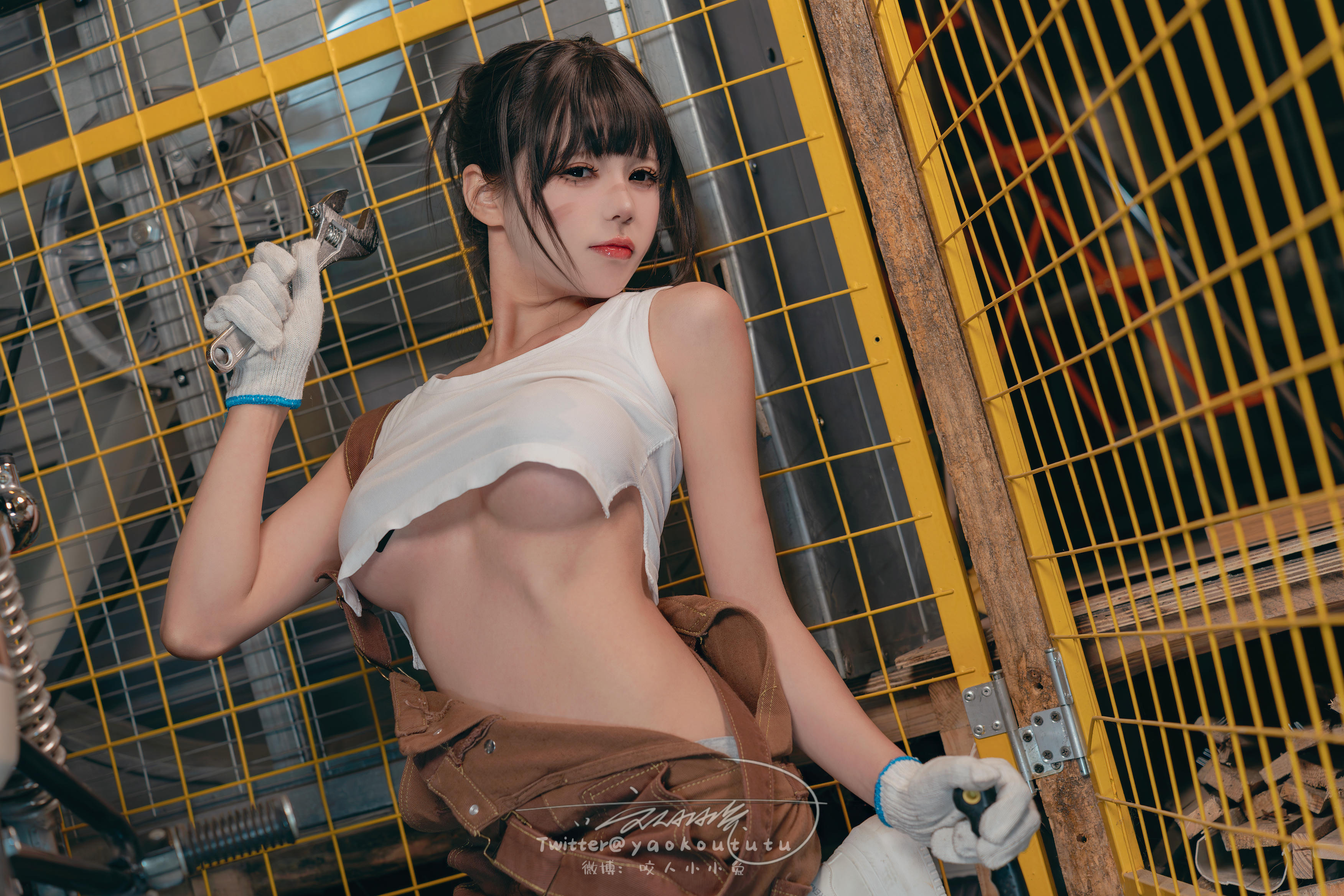 黏黏团子兔 NO.135 咬人小小兔 2401月作品『机车修理工』Shake it [70P+1V 1.53GB]_第2集